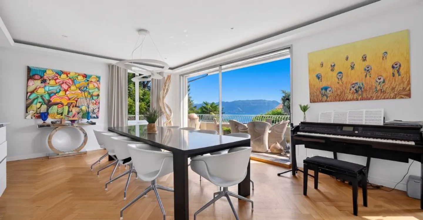 Wunderschöne individuelle Villa mit Blick auf den See - Foto 1 von 10