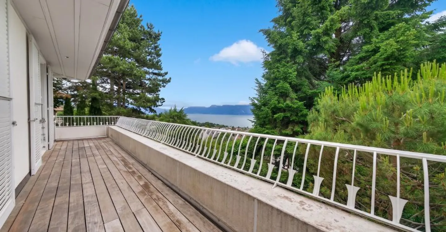 Wunderschöne individuelle Villa mit Blick auf den See - Foto 5 von 10