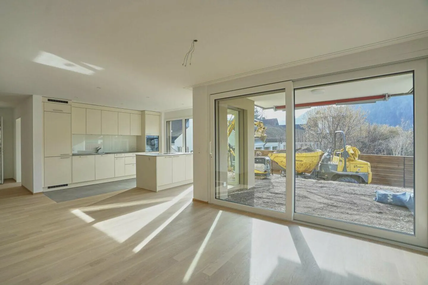 Appartamento giardino luminoso - pronto per la primavera - Foto 2 di 15