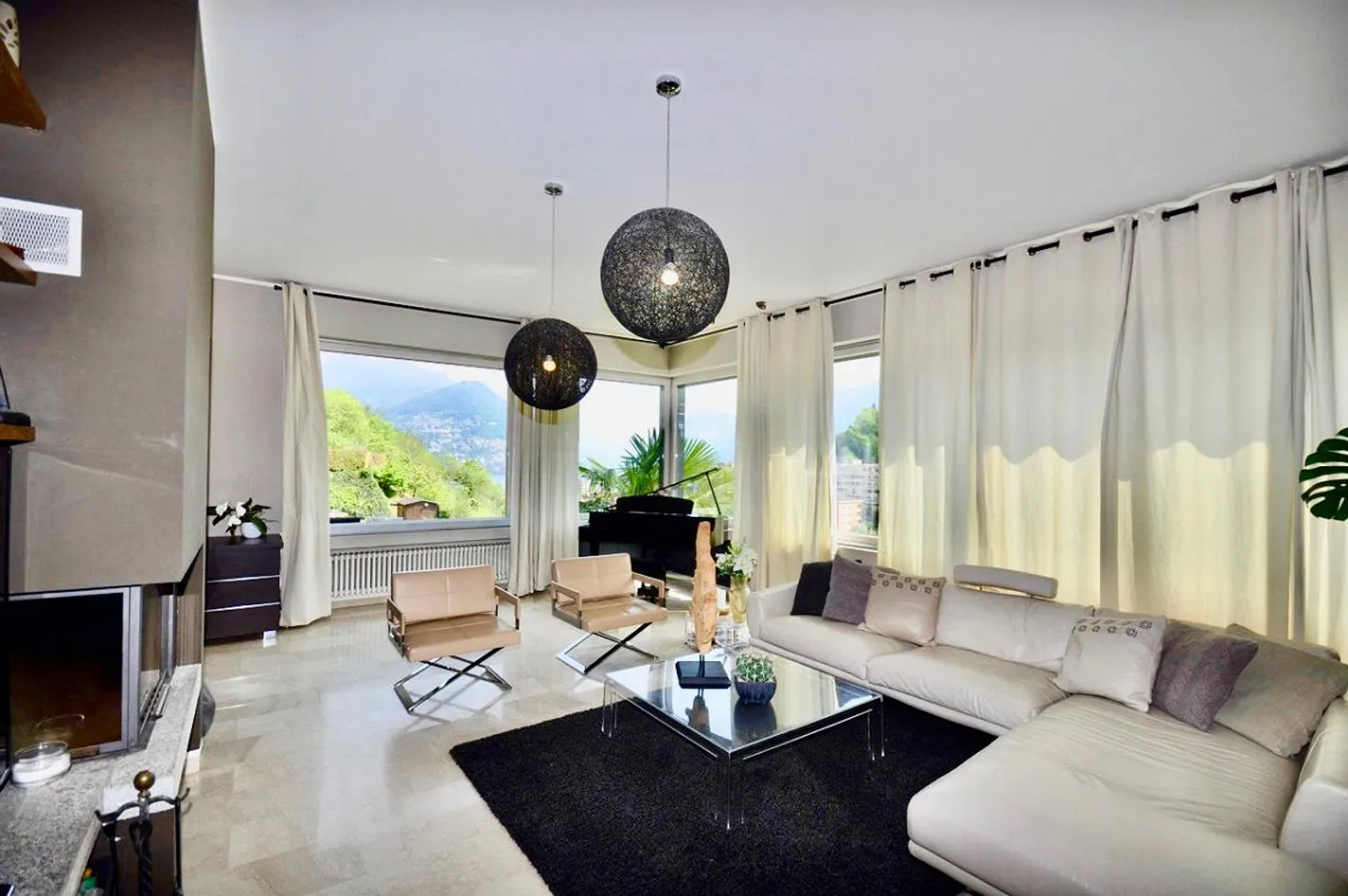 Villa prestigieuse avec piscine, vue panoramique sur le lac et les montagnes - Photo 9 sur 20