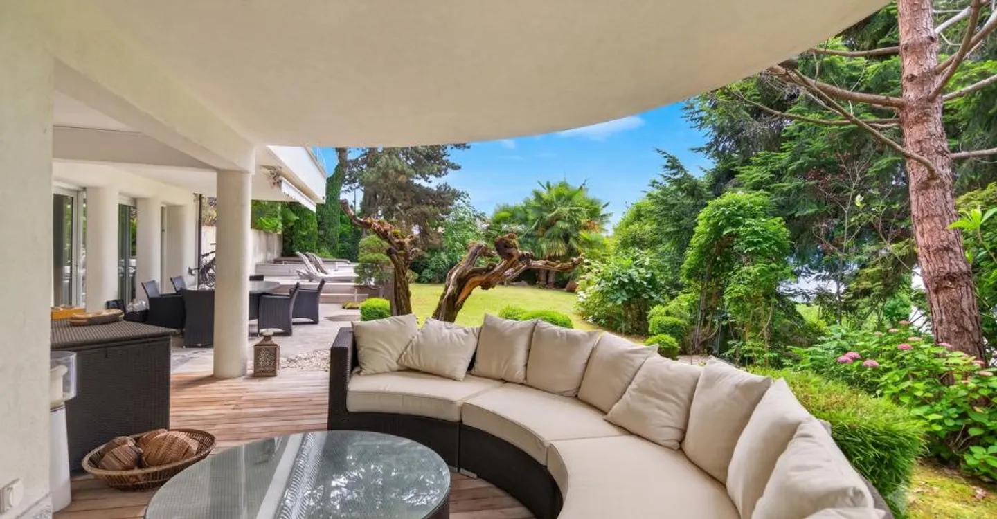 Wunderschöne individuelle Villa mit Blick auf den See - Foto 9 von 10