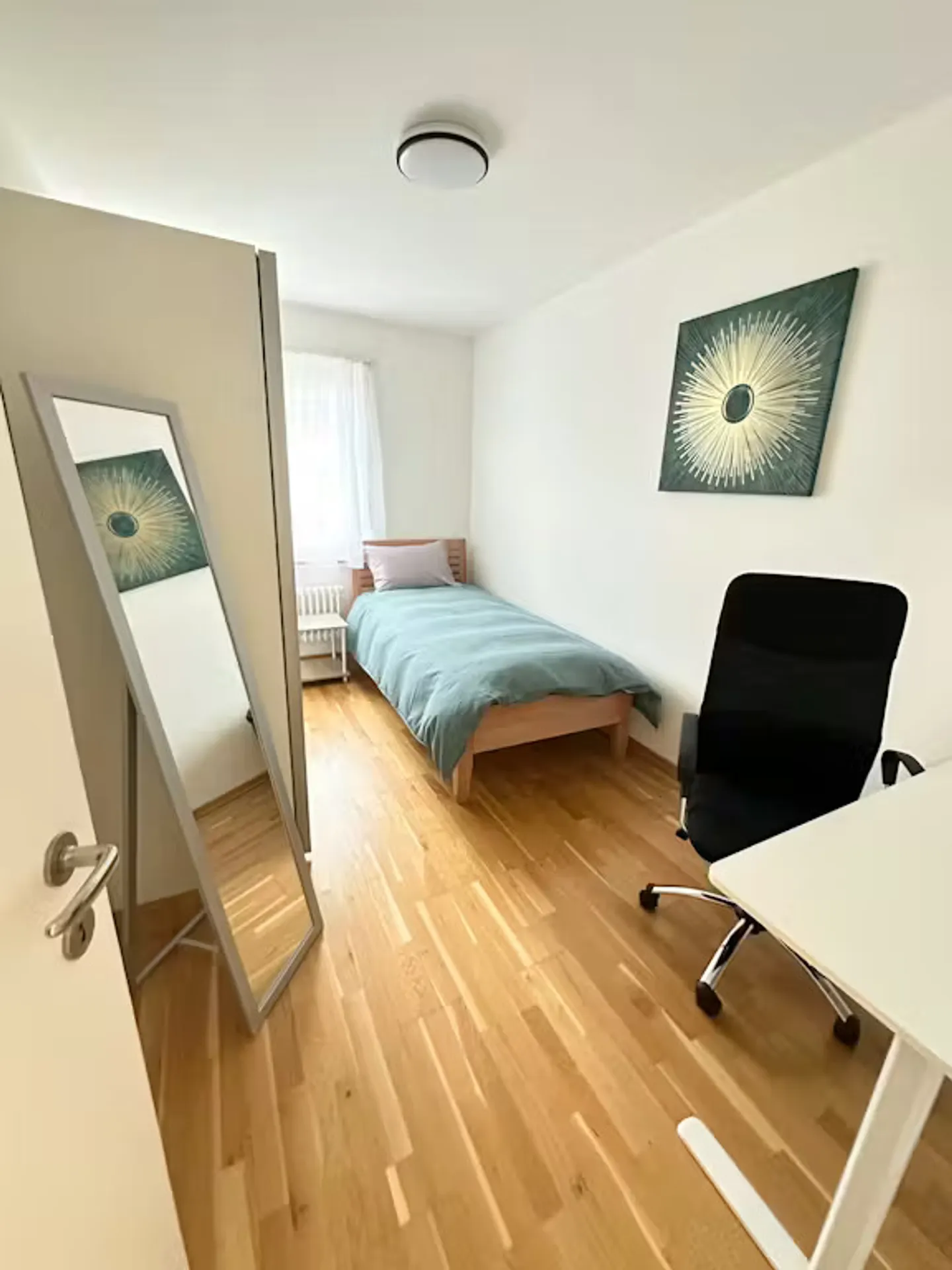MydiHei Co-living: Möbliertes Zimmer in einer Wohngemeinschaft - Foto 3 von 10