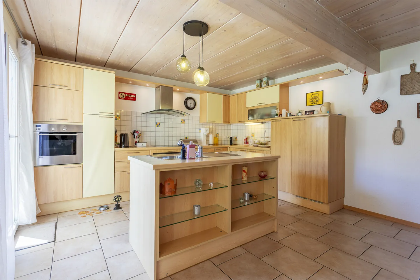 Villa individuelle avec 6,5 pièces dans un quartier résidentiel - Photo 6 sur 15
