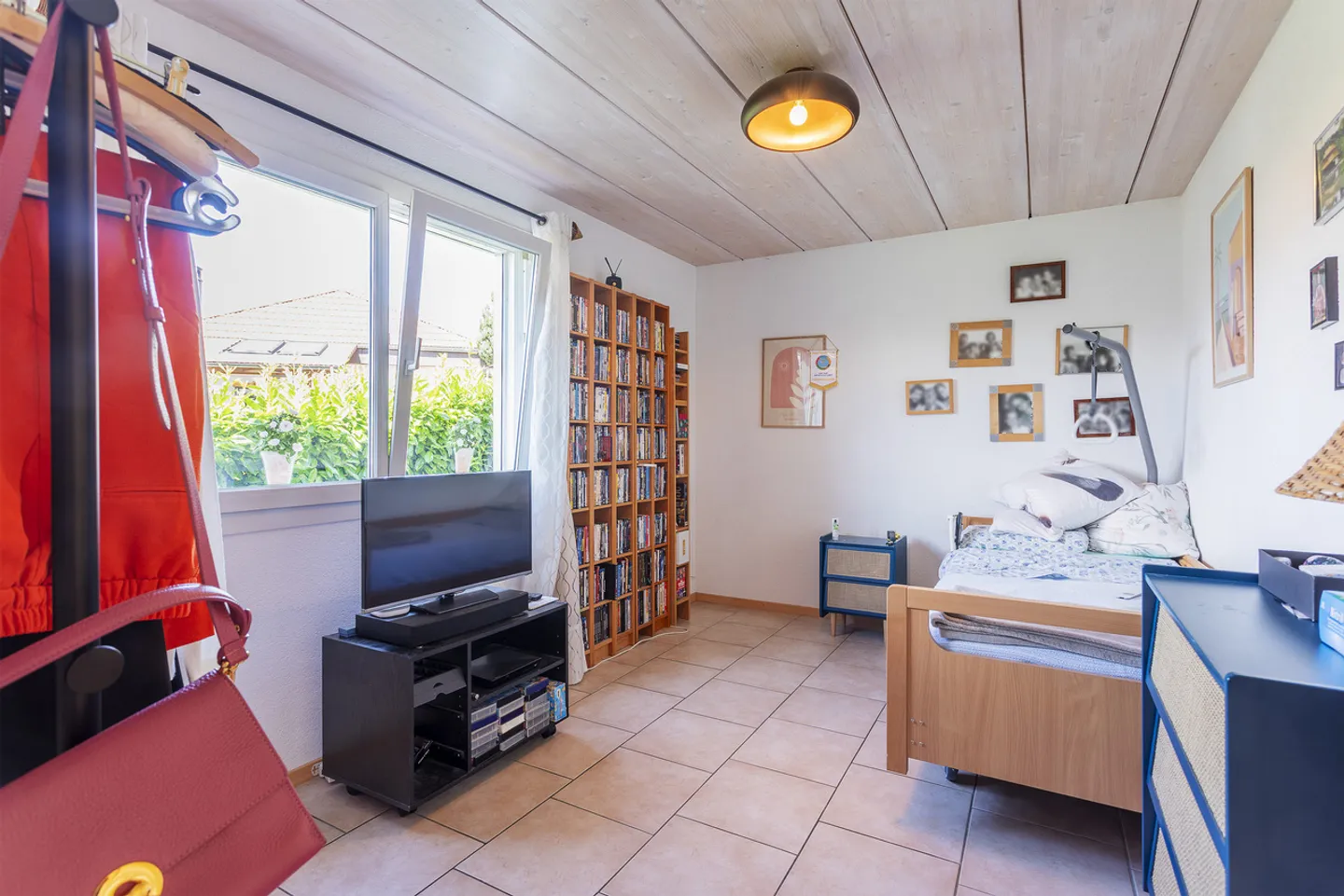 Villa individuelle avec 6,5 pièces dans un quartier résidentiel - Photo 7 sur 15