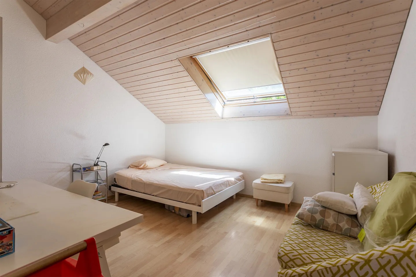 Villa individuelle avec 6,5 pièces dans un quartier résidentiel - Photo 11 sur 15