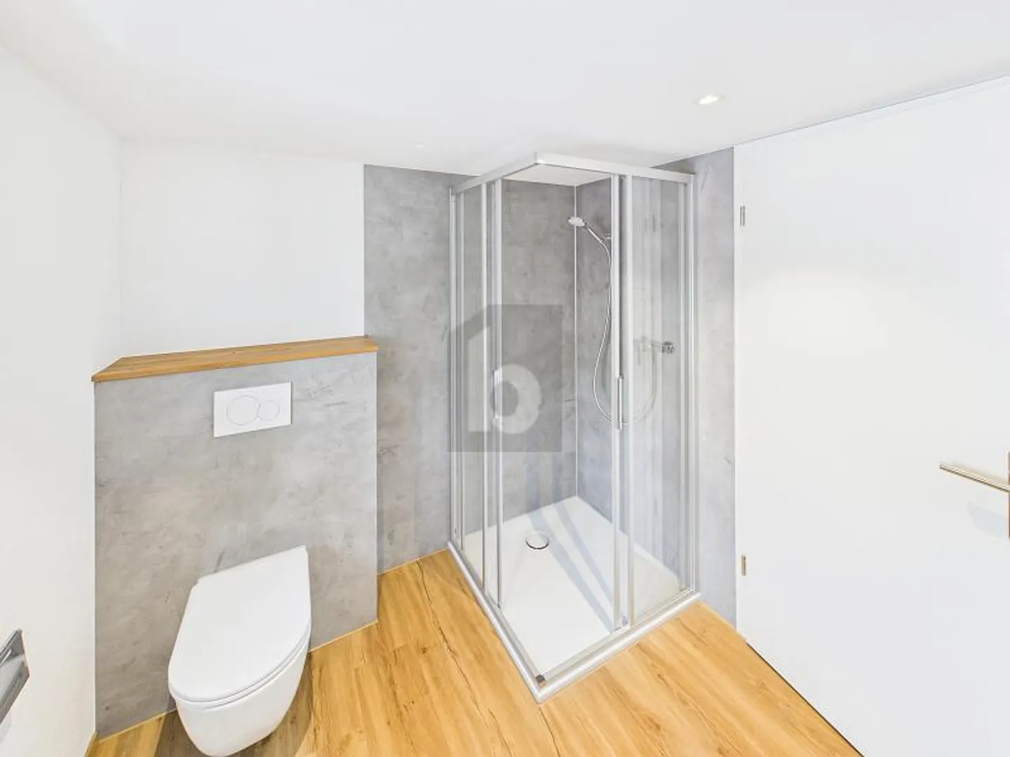 Charming Semi-Detached House - Photo 4 of 6