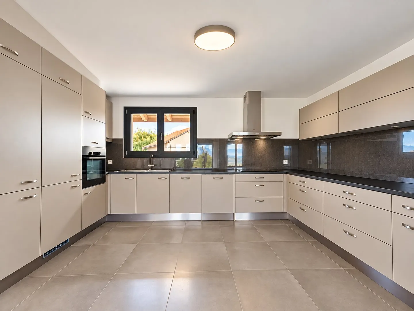 Appartement moderne 2.5 pièces - Photo 2 sur 6