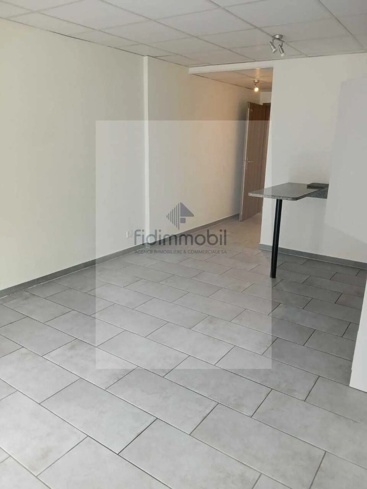 Appartamento in affitto - Foto 3 di 5