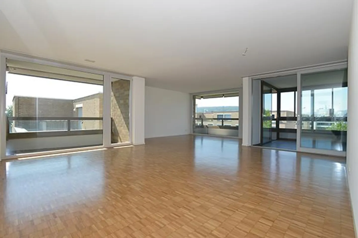 Appartamento da sogno 5.5 stanze per te! Affitta senza deposito! - Foto 2 di 7