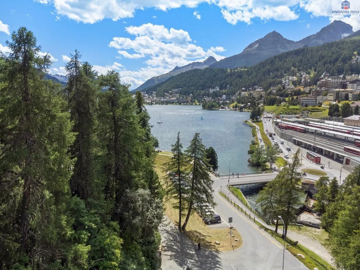Wohnhaus mit Restaurant an bester Lage nahe dem St. Moritzersee - Foto 3 von 3