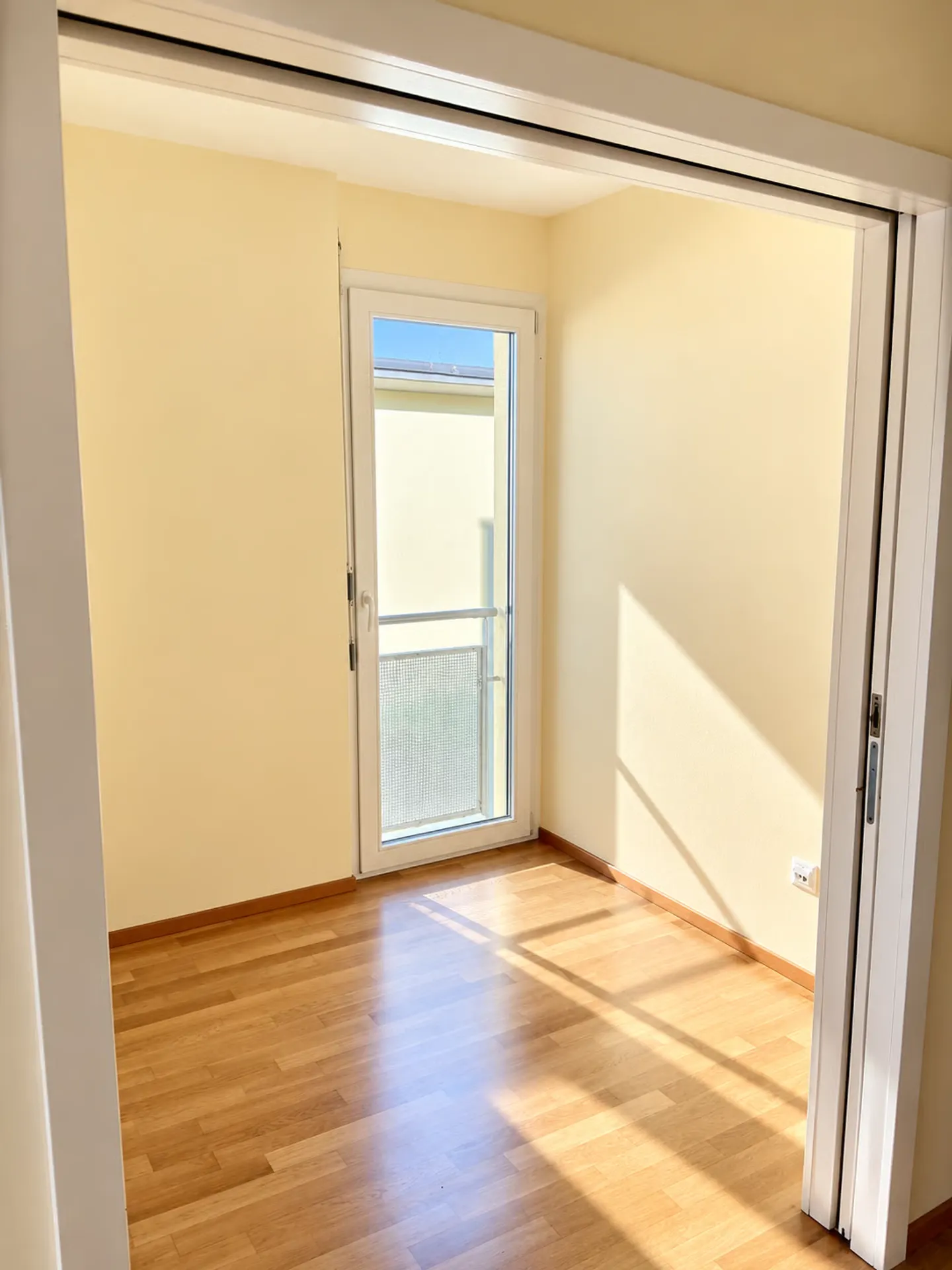 3 rooms with large terrace, swimming pool, gym and wellness area - Photo 10 of 22