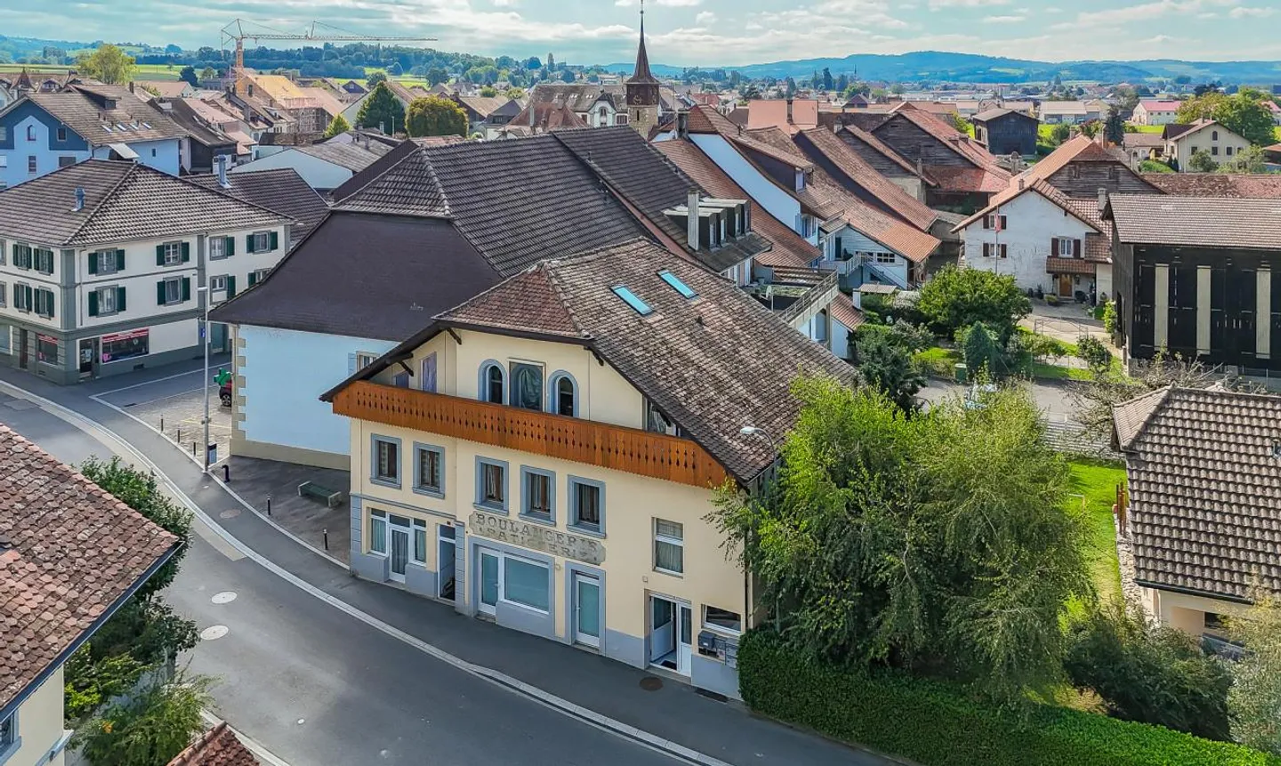 Selten: Renoviertes Mietgebäude mit 6 Wohnungen in Corcelles-près-Payerne - Foto 10 von 13