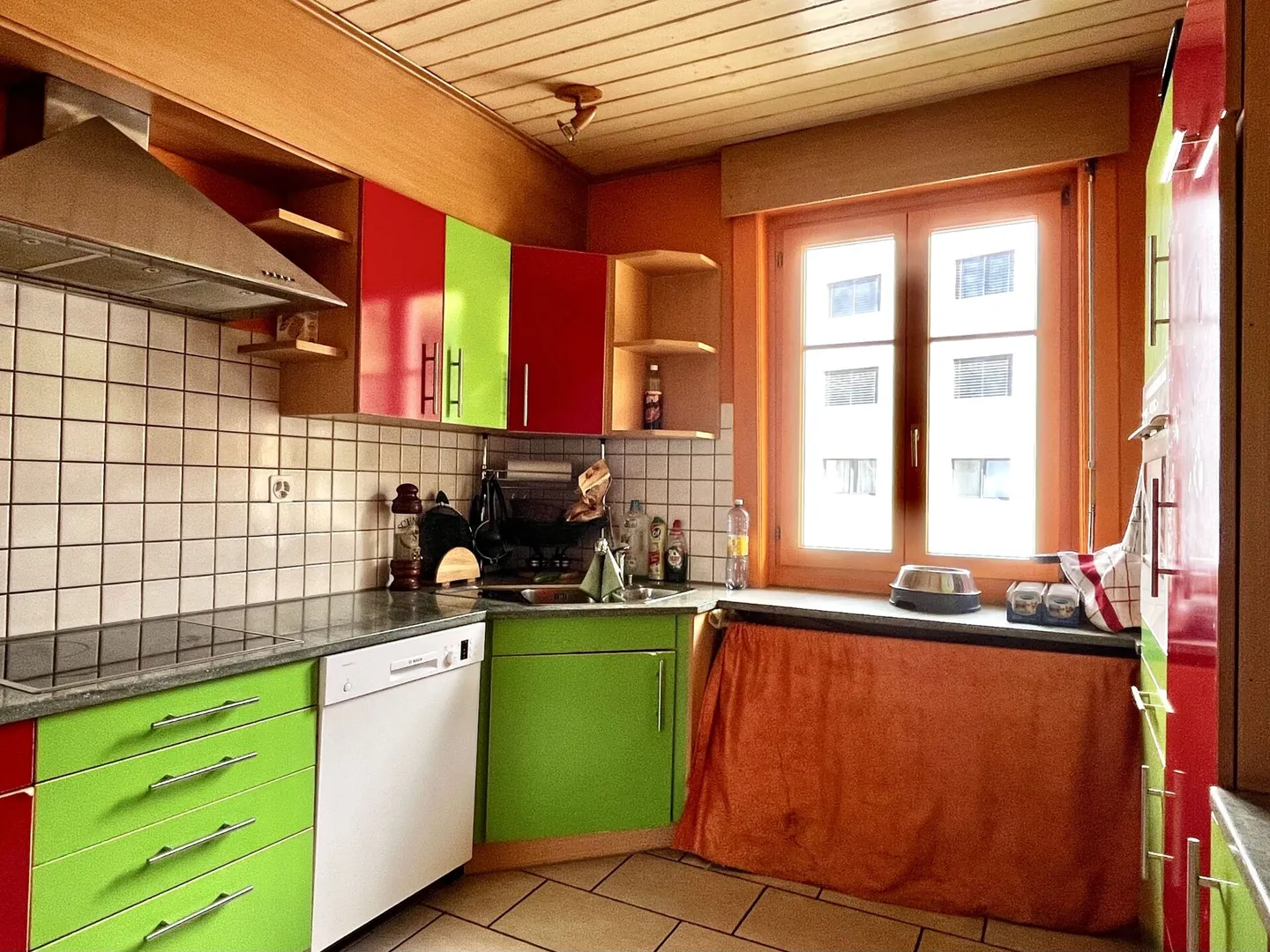 Interessante casa per 3 famiglie - Foto 4 di 10