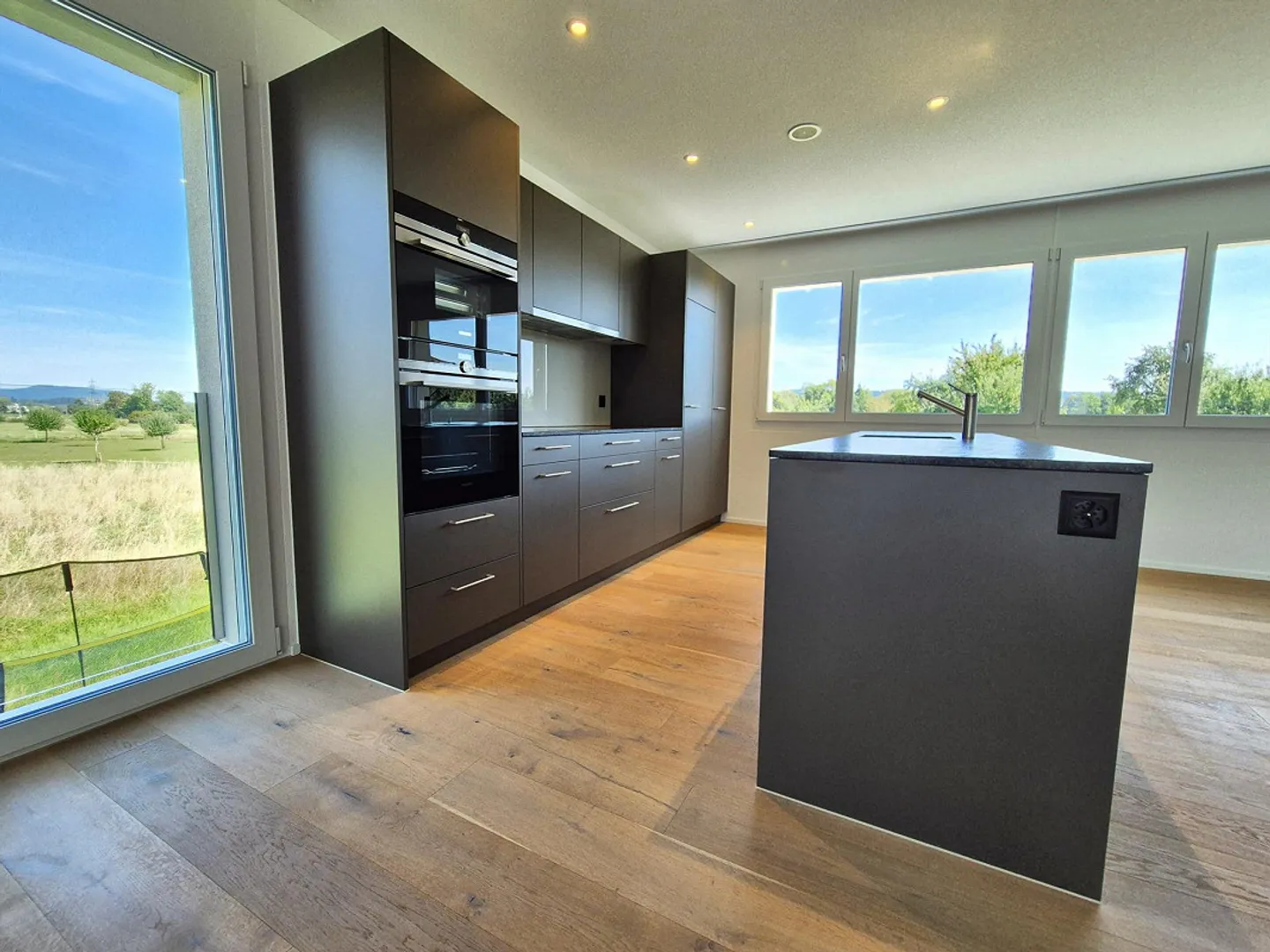 Près de la ville d'Aarau mais toujours dans le vert | Idéalement situé | Idéal... - Photo 4 sur 12