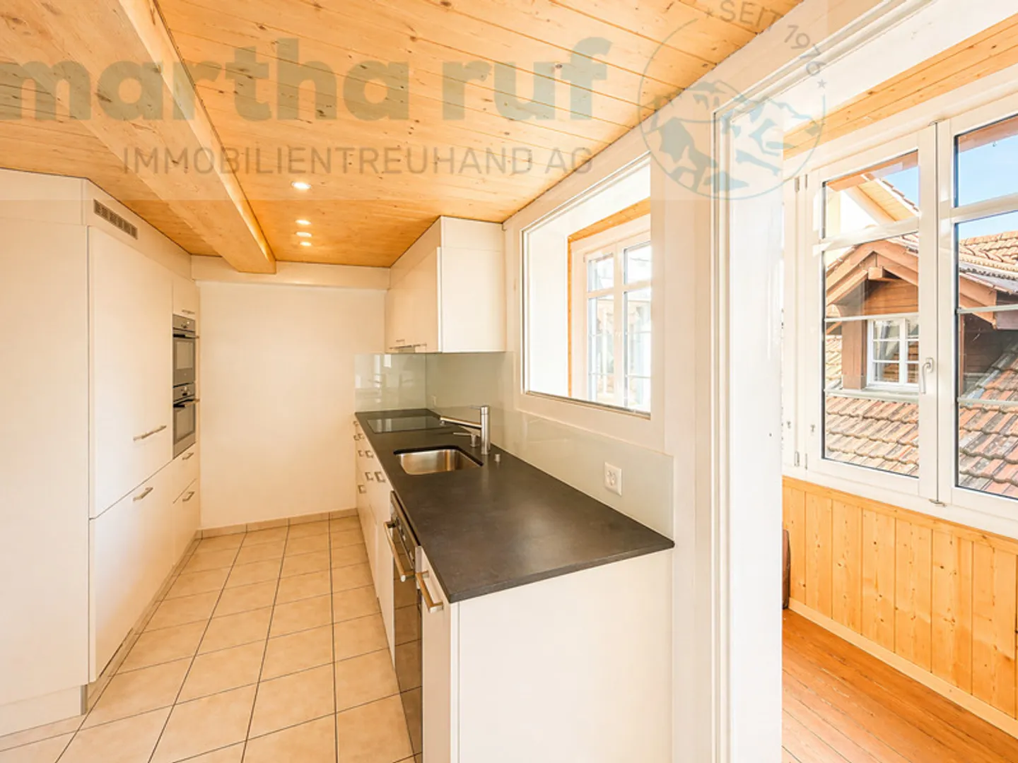 Bijou de la vieille ville Appartement en duplex spacieux et élégant de 4,5 pièces - Photo 6 sur 16
