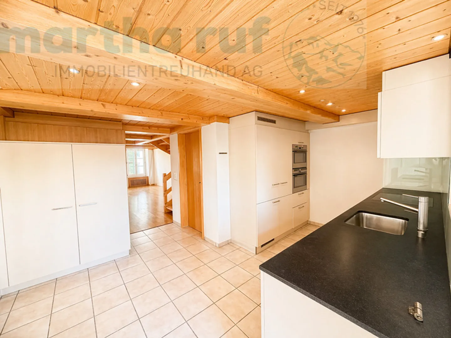 Bijou de la vieille ville Appartement en duplex spacieux et élégant de 4,5 pièces - Photo 7 sur 16