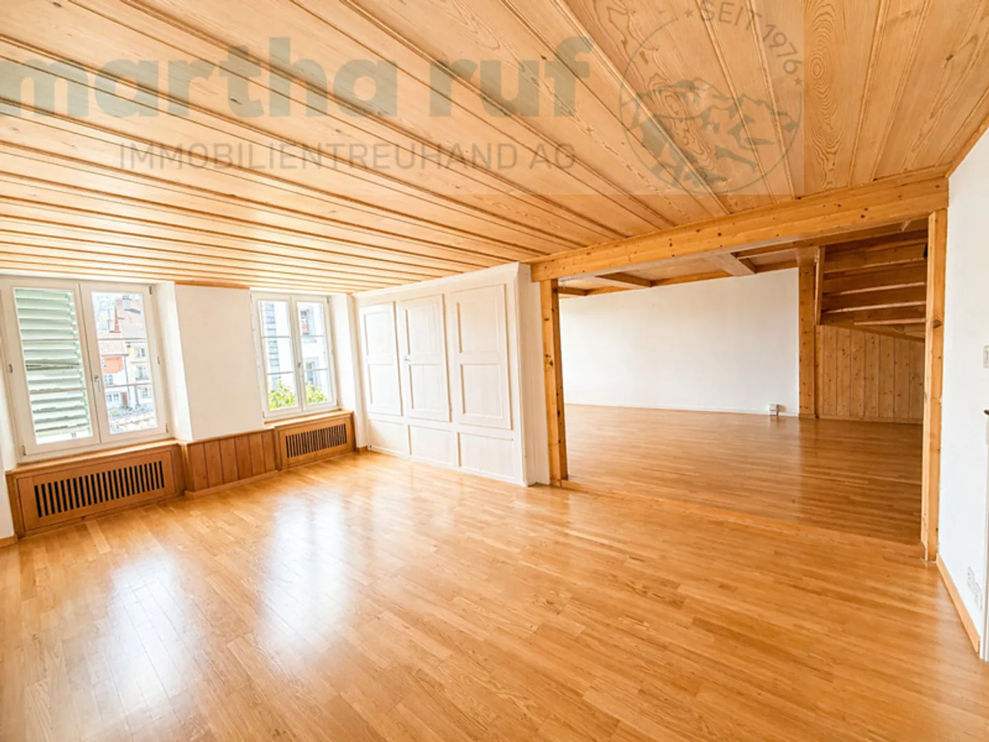 Bijou de la vieille ville Appartement en duplex spacieux et élégant de 4,5 pièces - Photo 3 sur 16