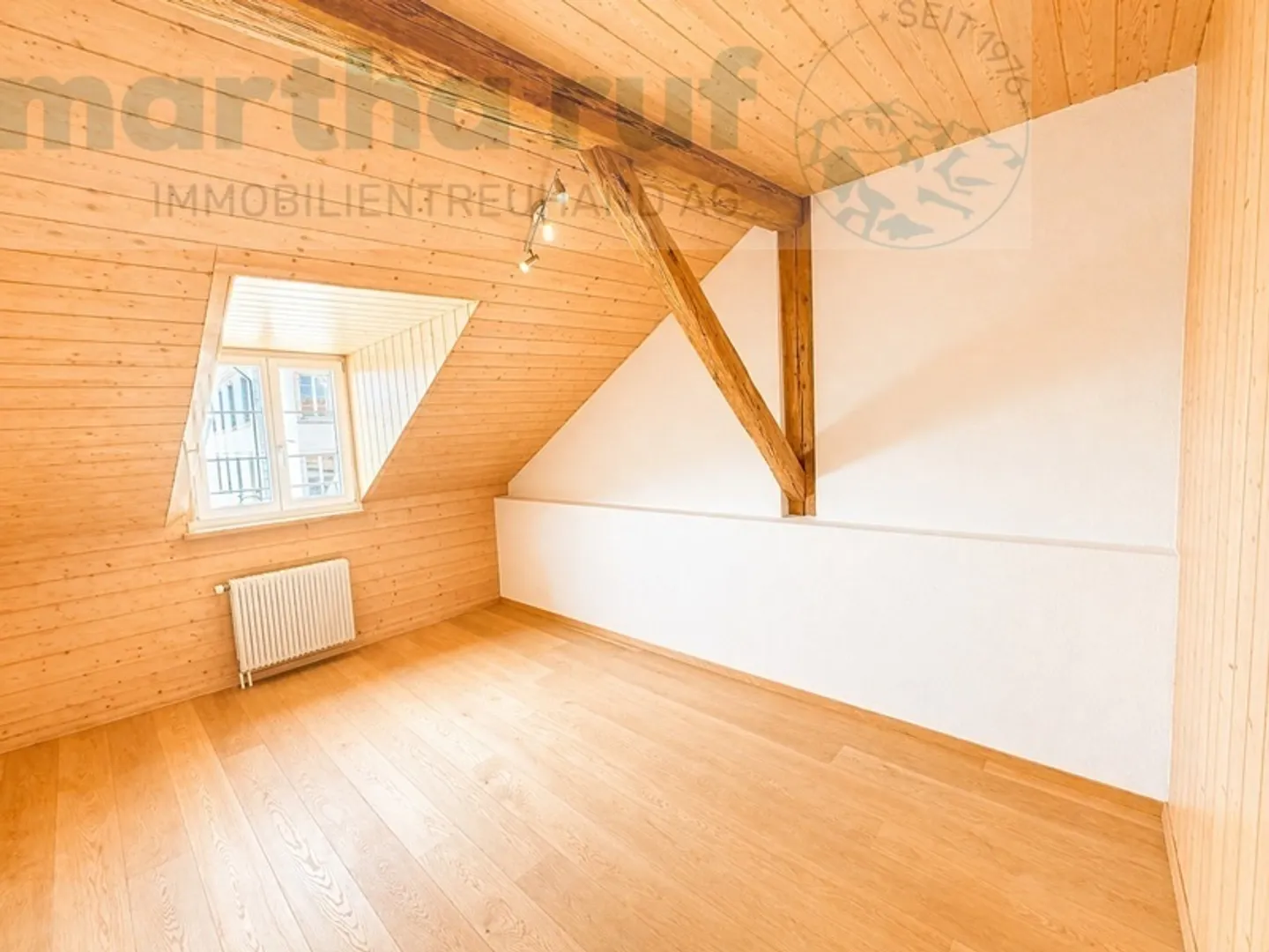 Bijou de la vieille ville Appartement en duplex spacieux et élégant de 4,5 pièces - Photo 10 sur 16