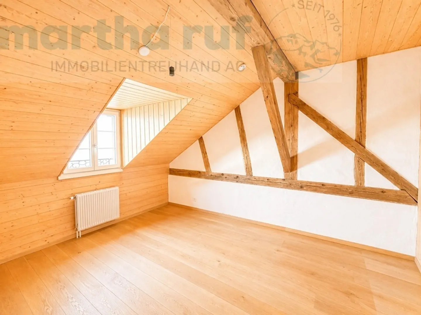 Bijou de la vieille ville Appartement en duplex spacieux et élégant de 4,5 pièces - Photo 12 sur 16