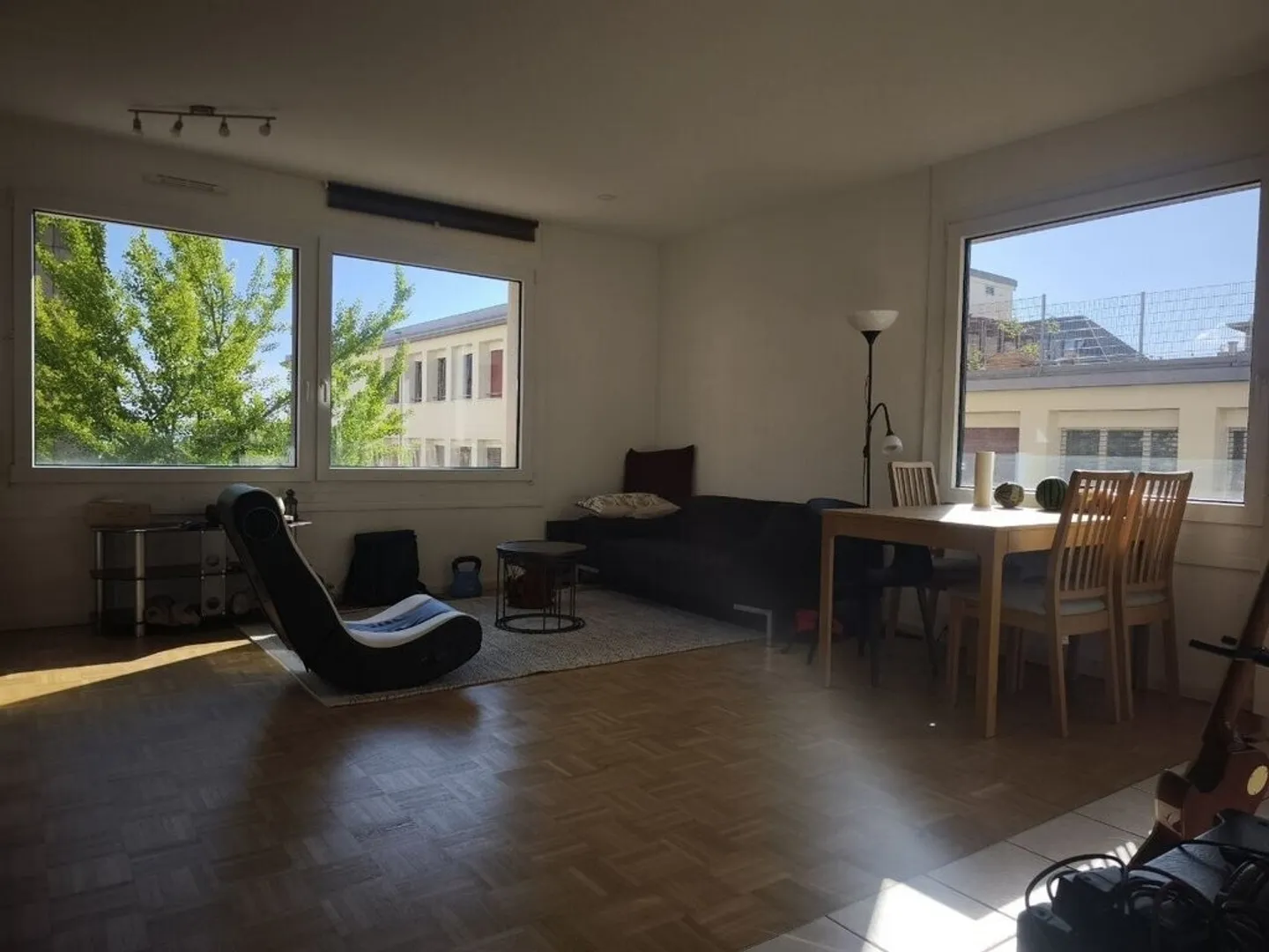 Appartement Charmant dans un Quartier Animé - Photo 1 sur 5