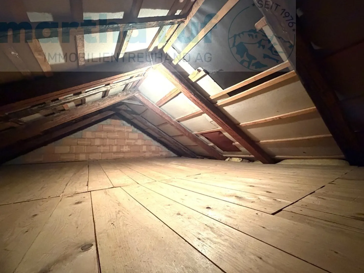 Bijou de la vieille ville Appartement en duplex spacieux et élégant de 4,5 pièces - Photo 14 sur 16