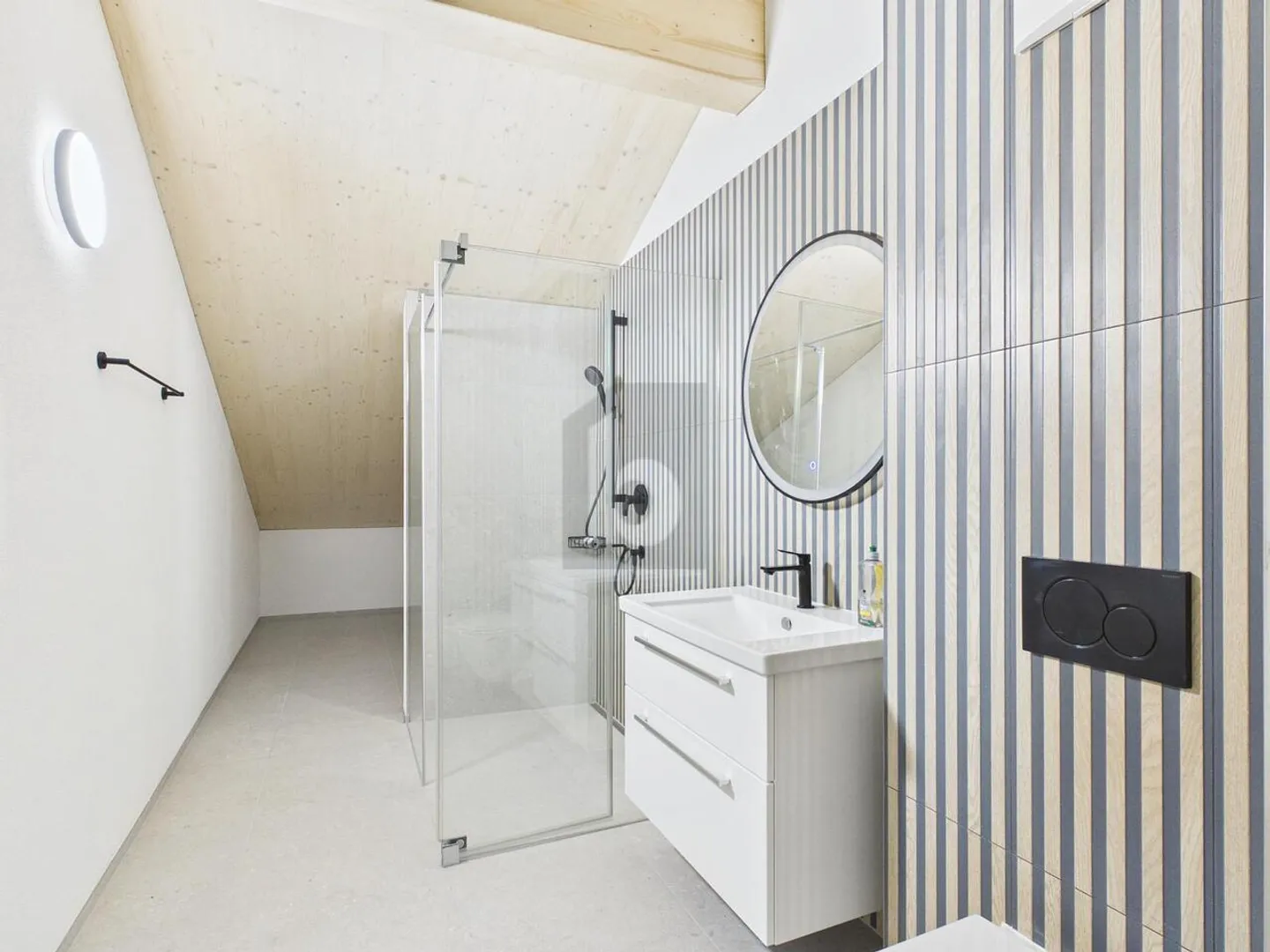 NUOVA COSTRUZIONE AL LAGO DI WERDENBERG (B3O3) - Foto 2 di 6