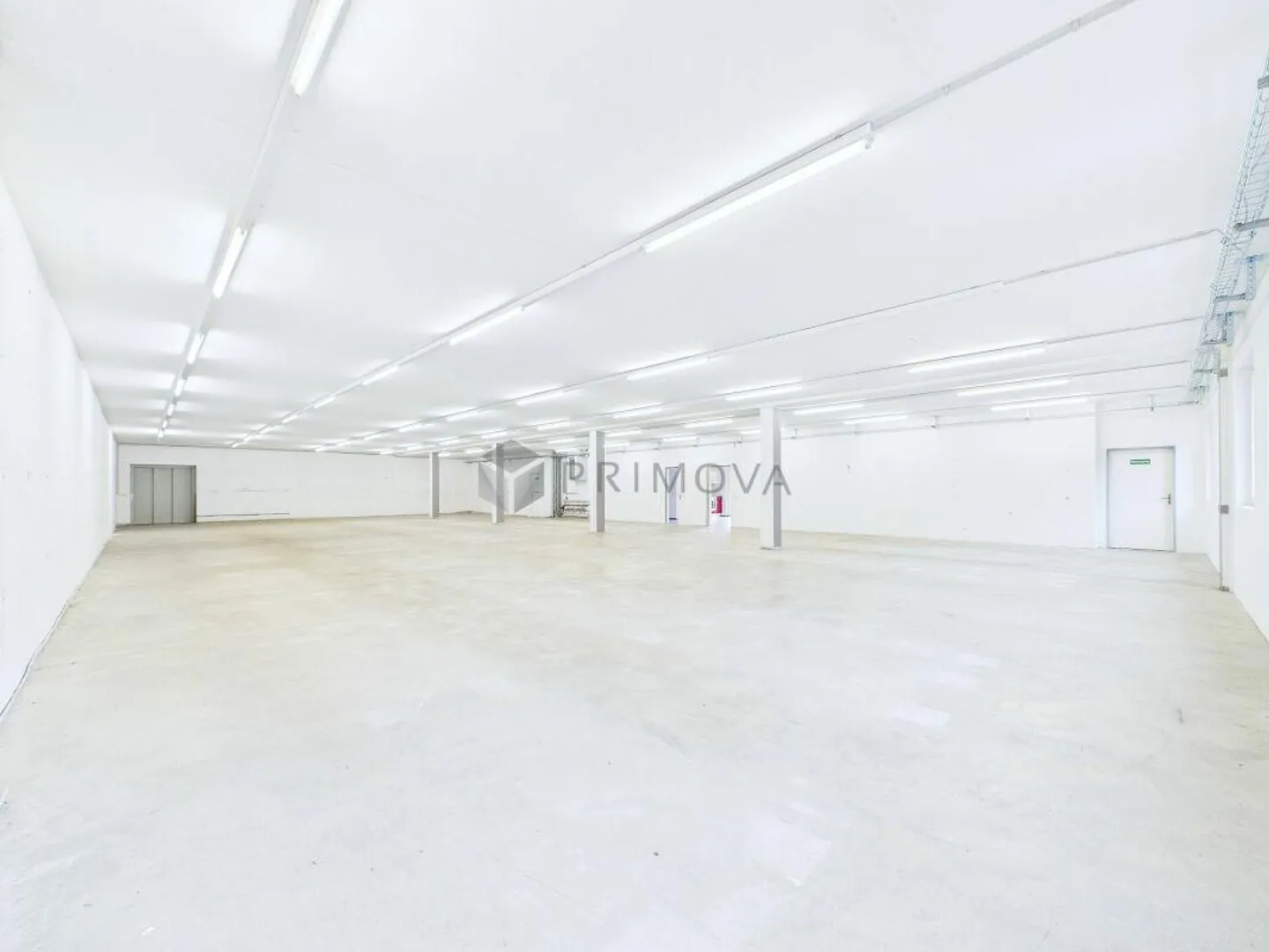 Spazio commerciale versatile con infrastruttura di alto livello - Foto 5 di 15