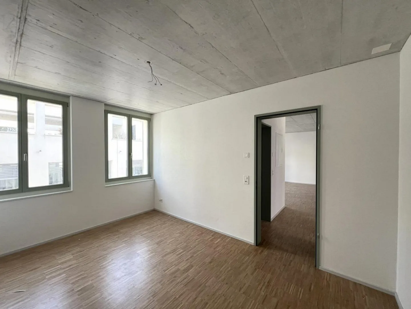 Moderne 2.5-Zimmer Wohnung - Foto 2 von 8
