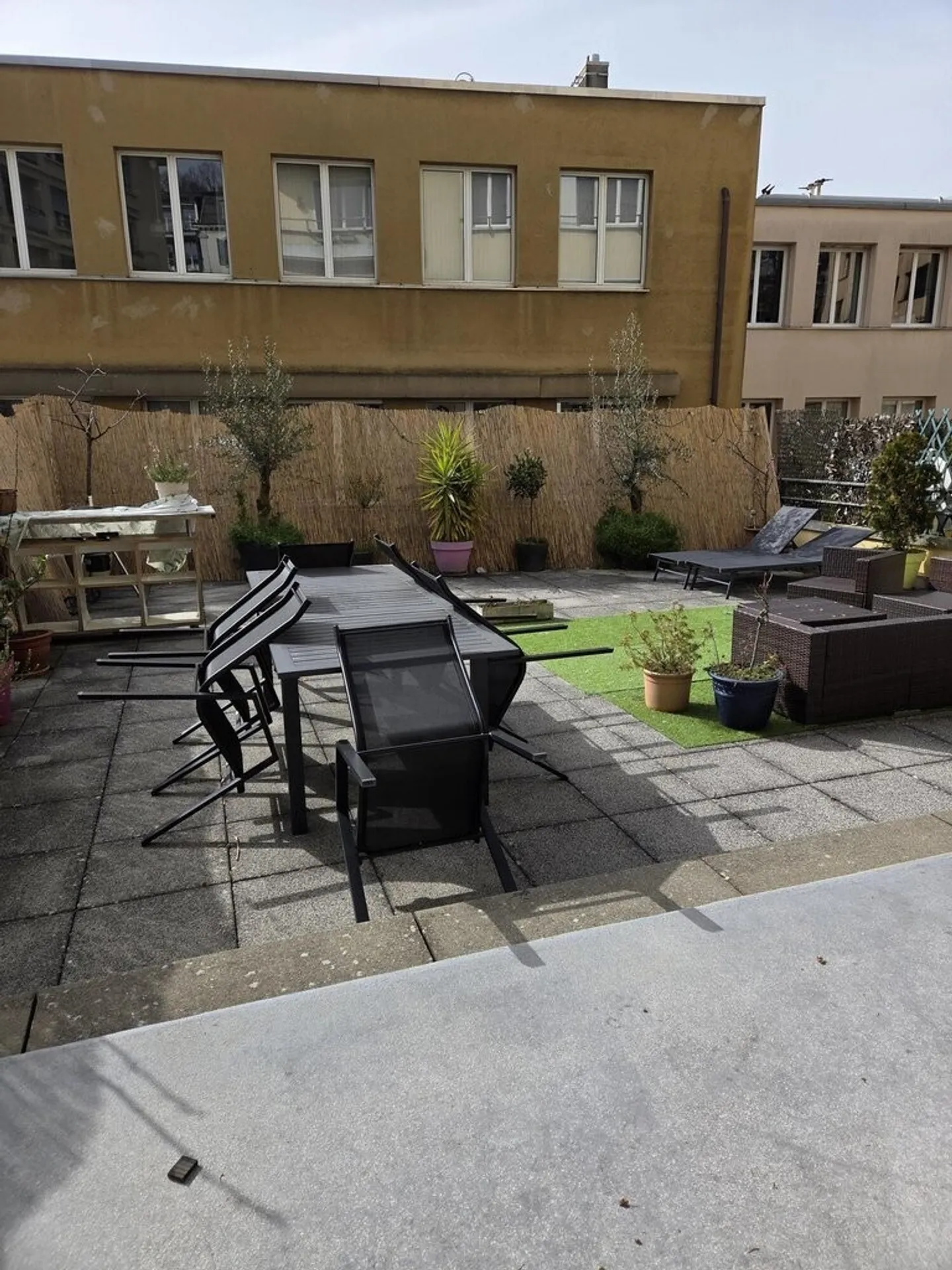 Close to the train station and amenities. - Photo 6 of 6