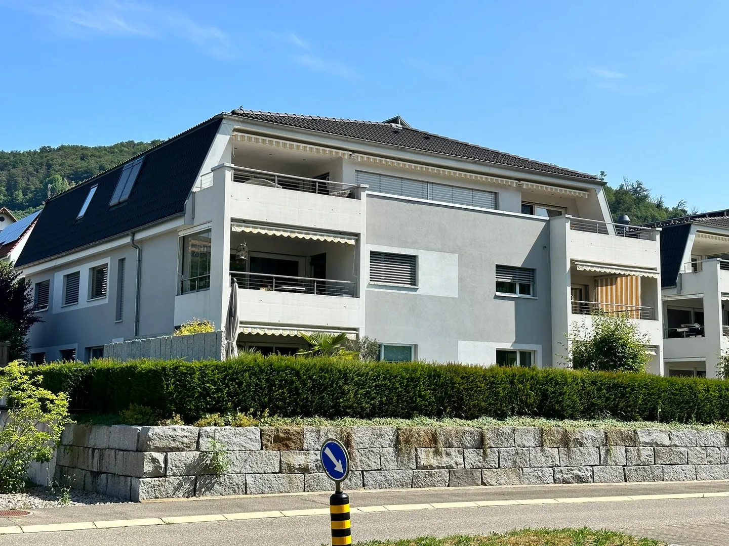 Ampio appartamento attico di 4,5 locali con grande balcone a Maisprach (BL) - Foto 17 di 18