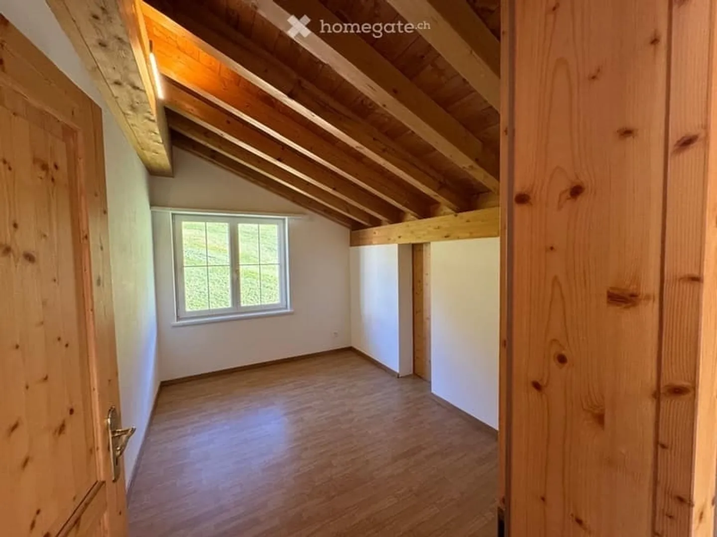 Grosszügige 5.5-Zimmer Dachwohnung mit Bergsicht in Clavadel - Foto 6 von 13