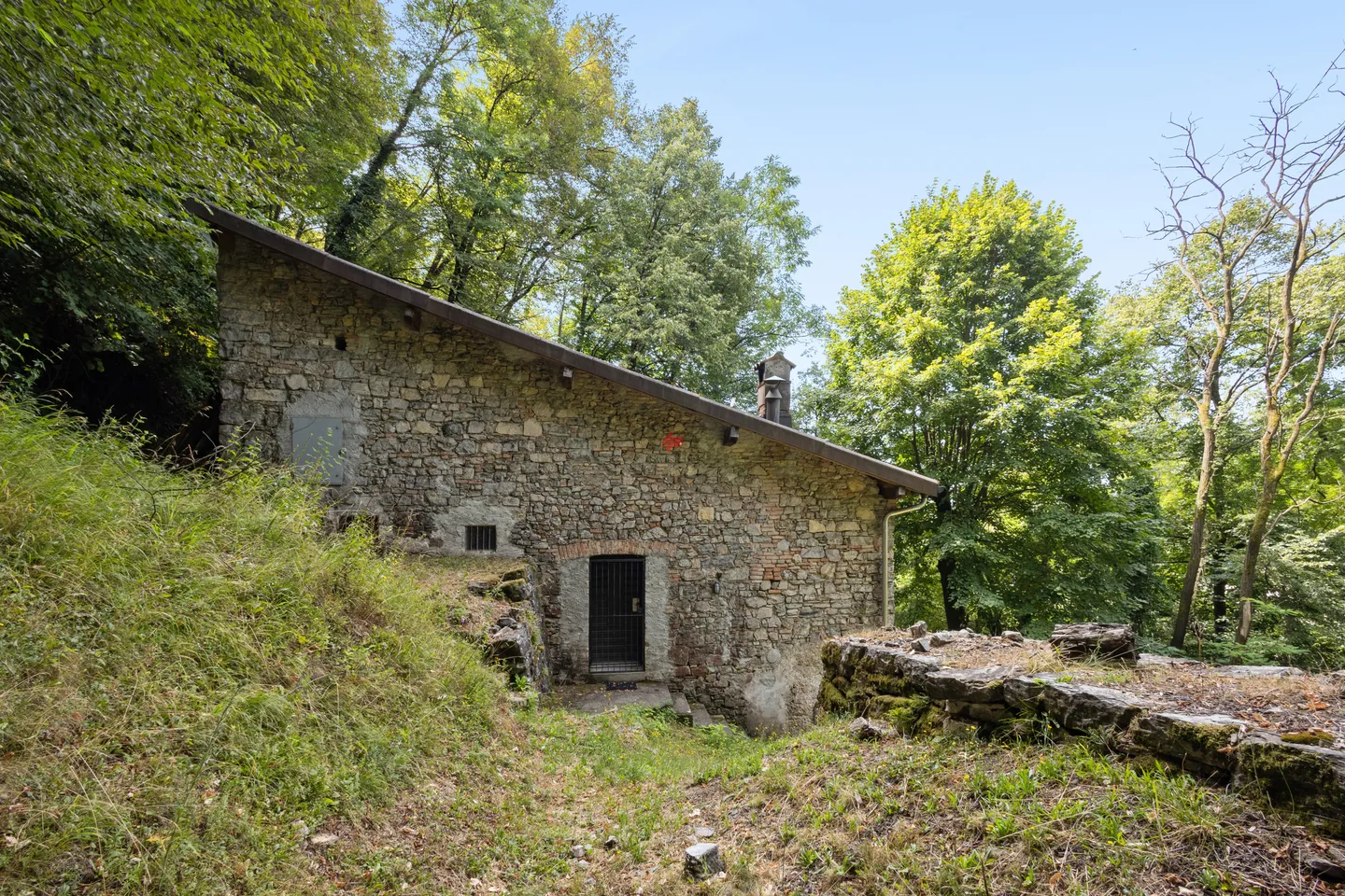 Tra roccia e natura.. la magia di Mendrisio - Foto 1 di 9
