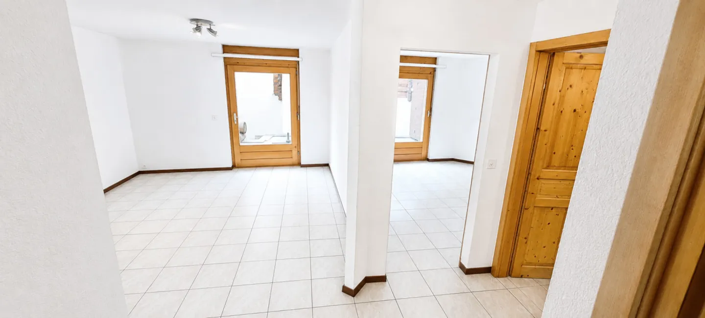 For rent - Superb family house with 6.5 rooms and terrace in the heart of Lens - Photo 12 of 15