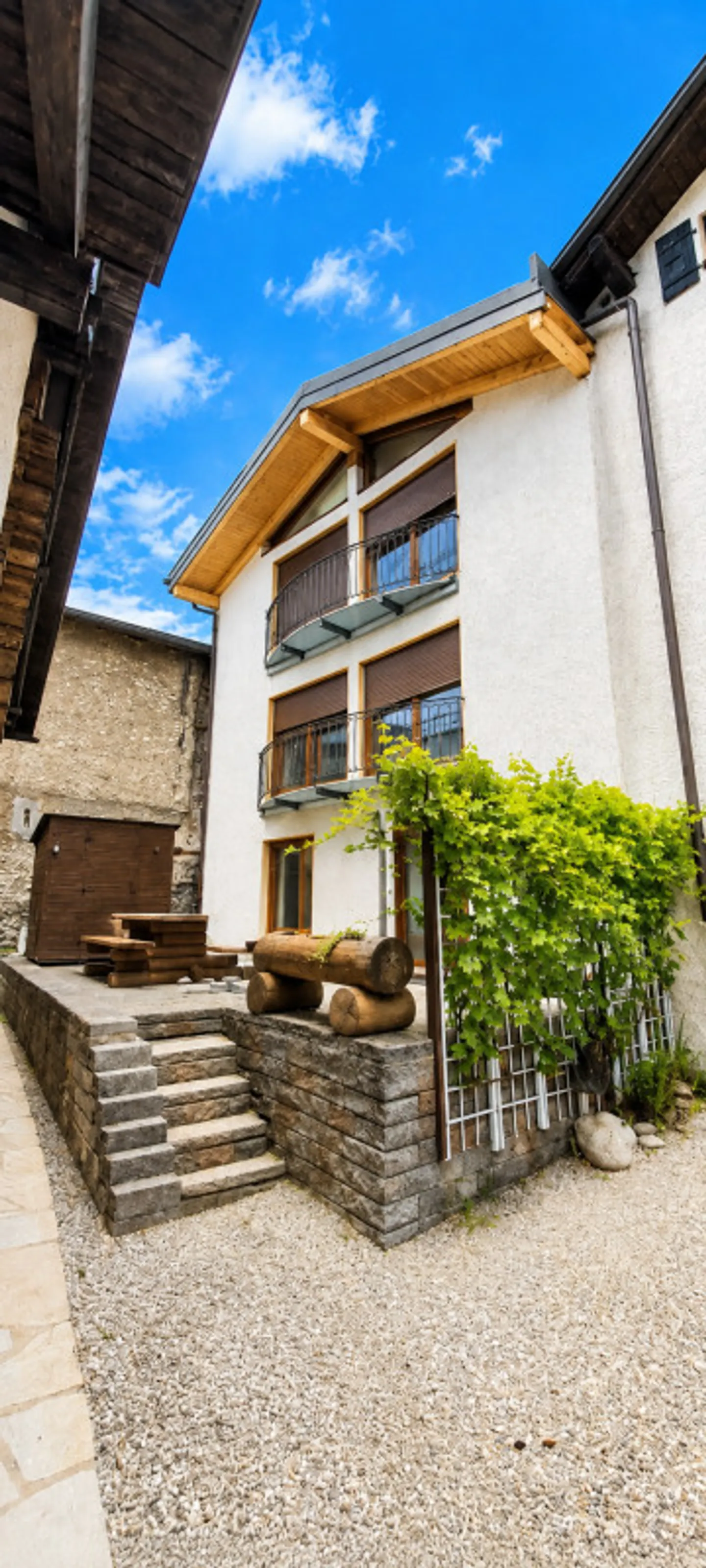 For rent - Superb family house with 6.5 rooms and terrace in the heart of Lens - Photo 14 of 15