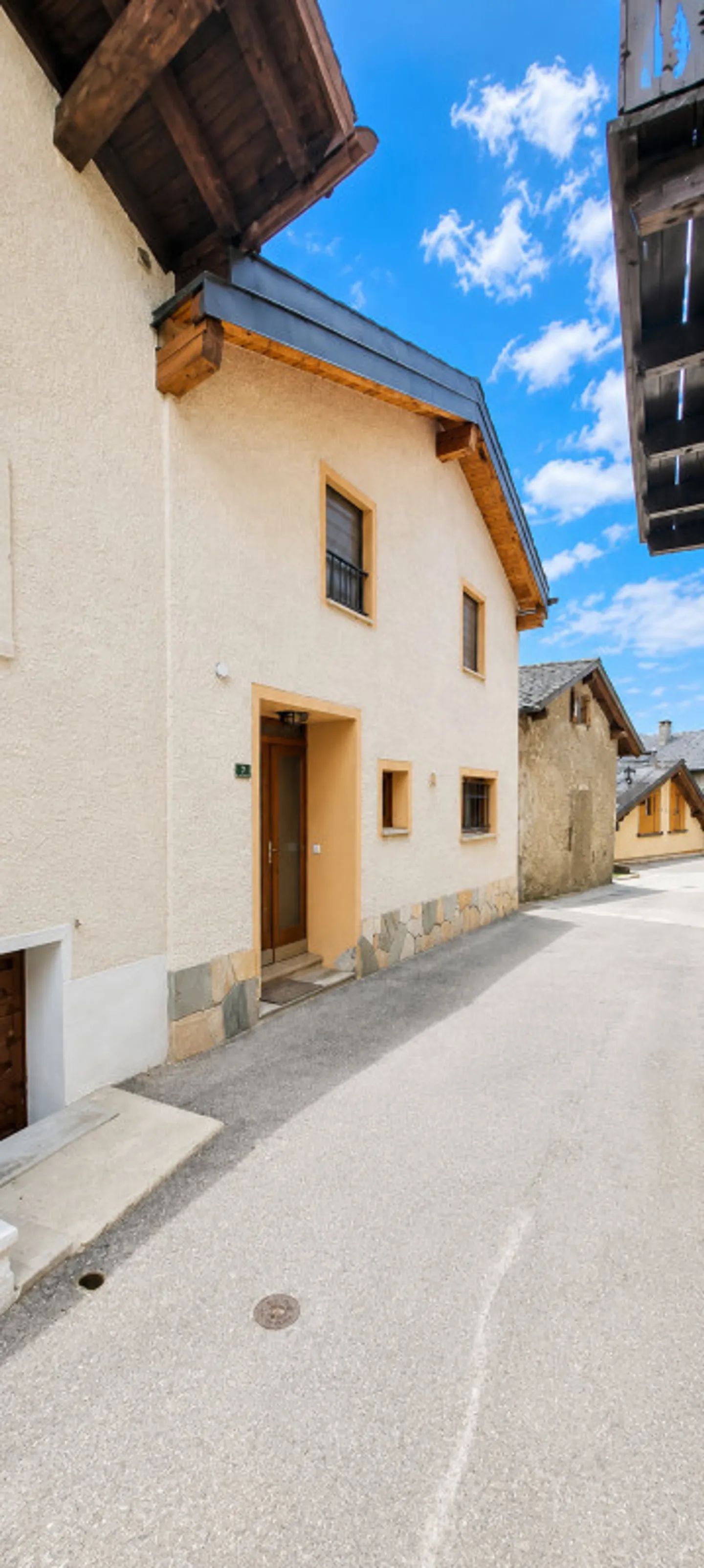 For rent - Superb family house with 6.5 rooms and terrace in the heart of Lens - Photo 15 of 15