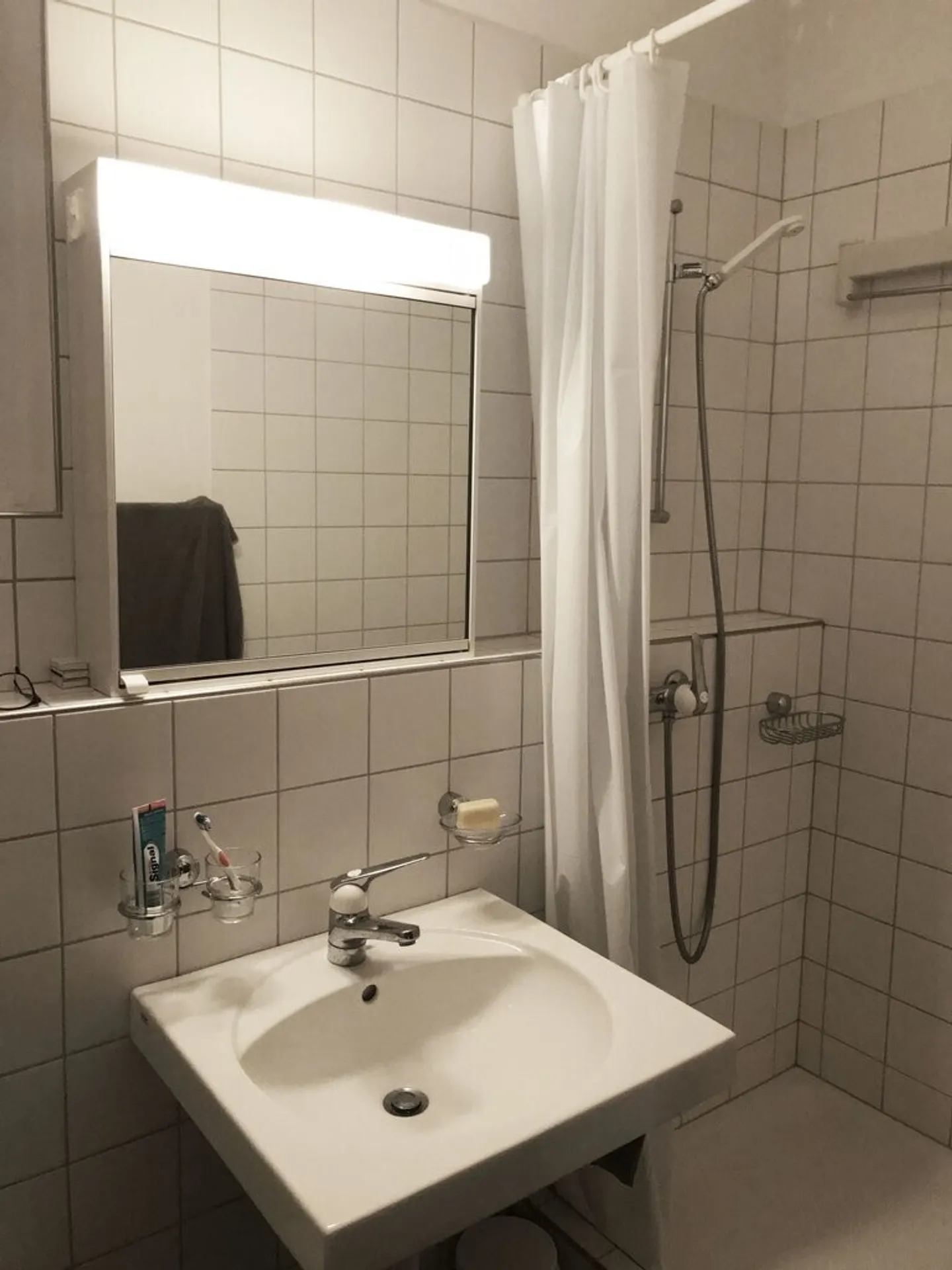 charming 2.5 room old building apartment - Photo 9 of 12