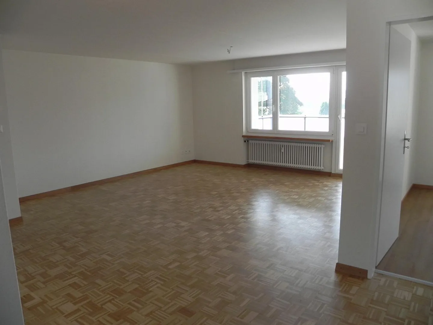 Bright 3-room apartment on the top floor - Photo 5 of 8