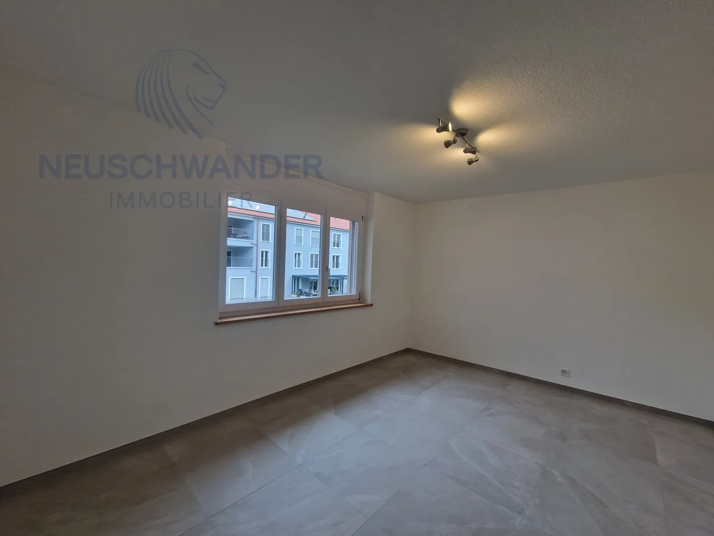 Close to all amenities and completely renovated - Photo 5 of 7