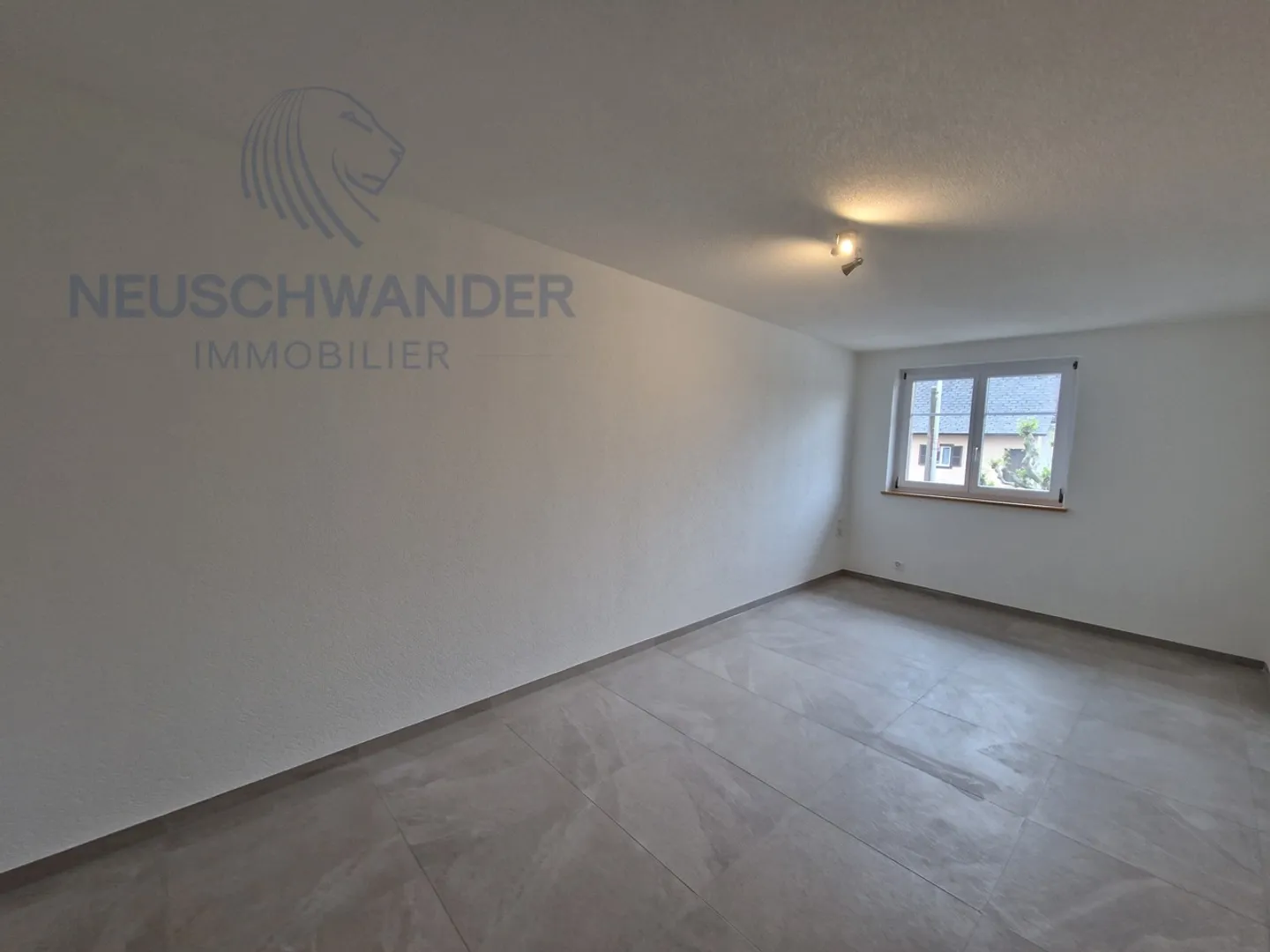Close to all amenities and completely renovated - Photo 7 of 7