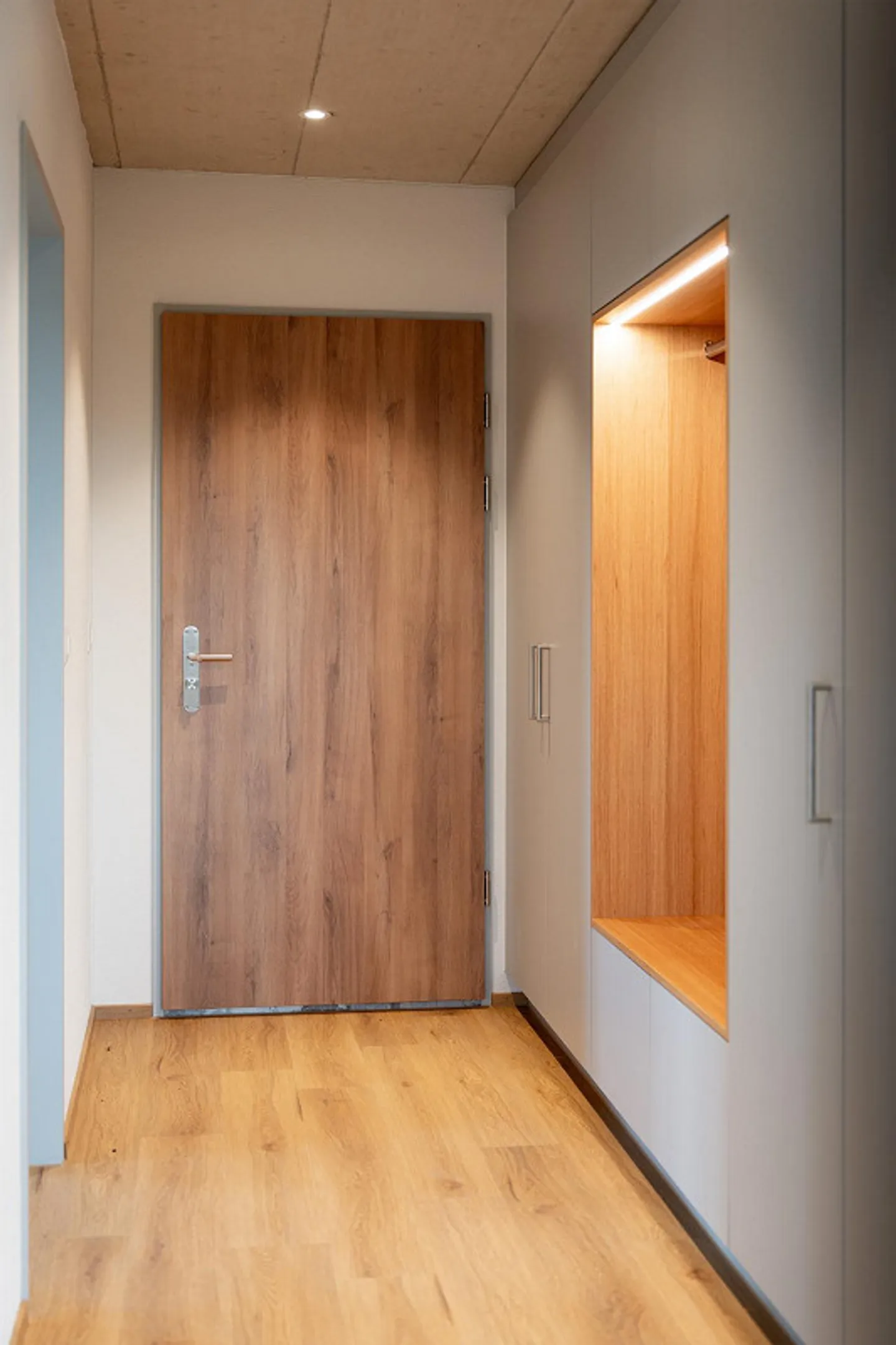 Exclusive 3.5-room new apartment with large terrace - Photo 12 of 18