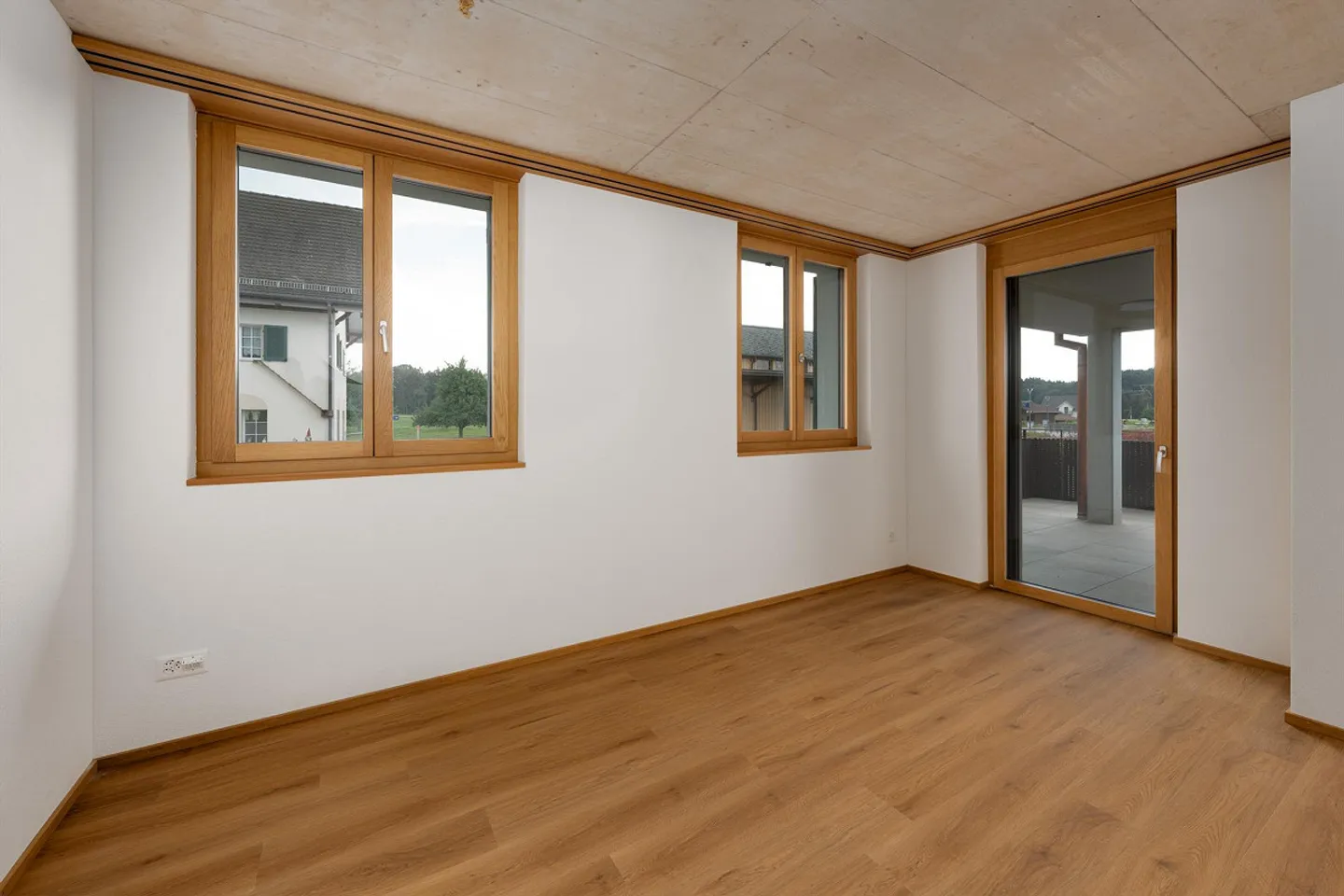 Exclusive 3.5-room new apartment with large terrace - Photo 9 of 18