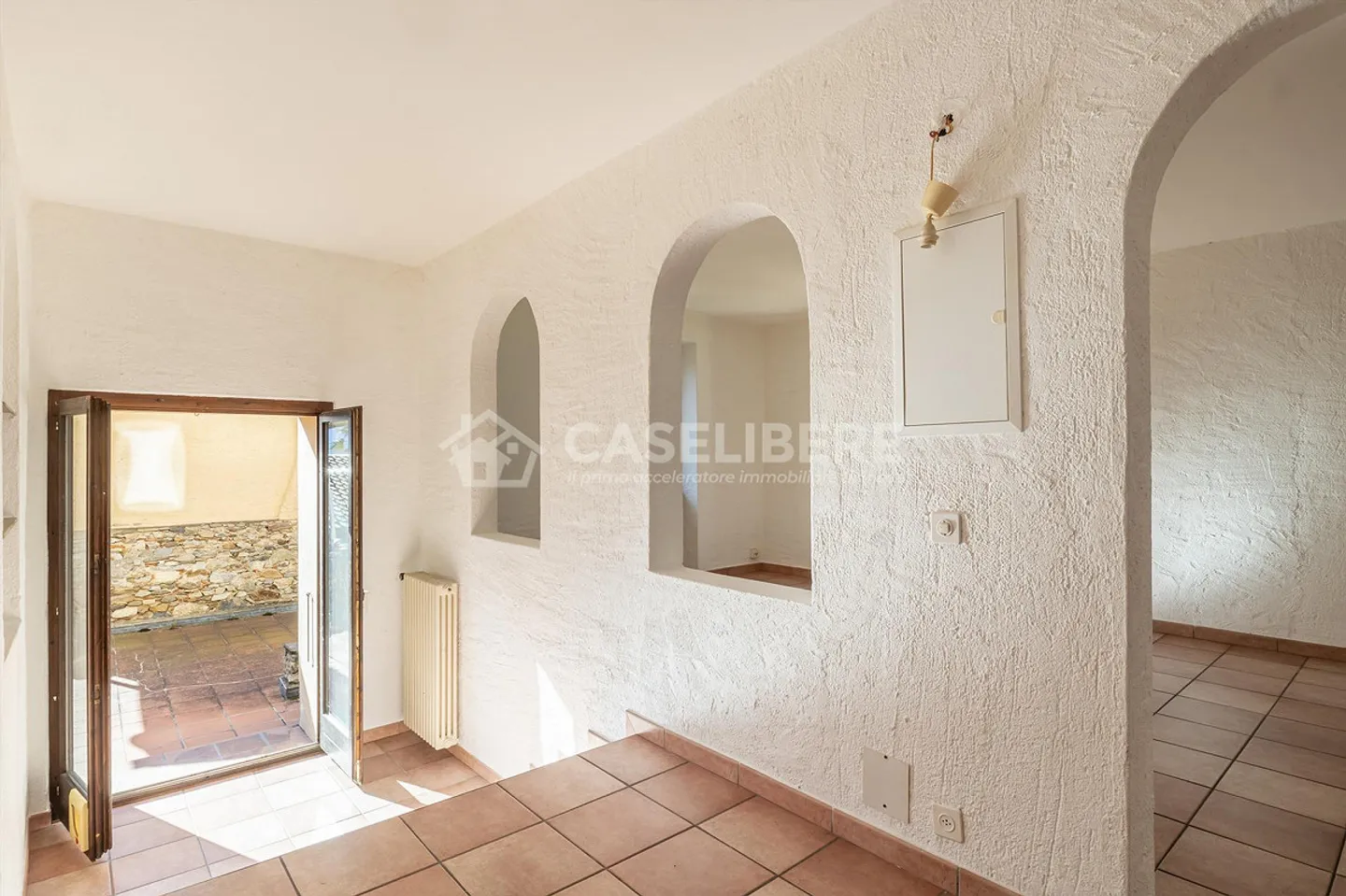 Nucleus House with Lake View in Neggio - Photo 2 of 23