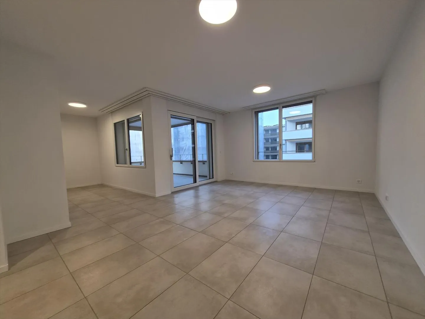 Appartement 2.5 pièces - Photo 1 sur 7