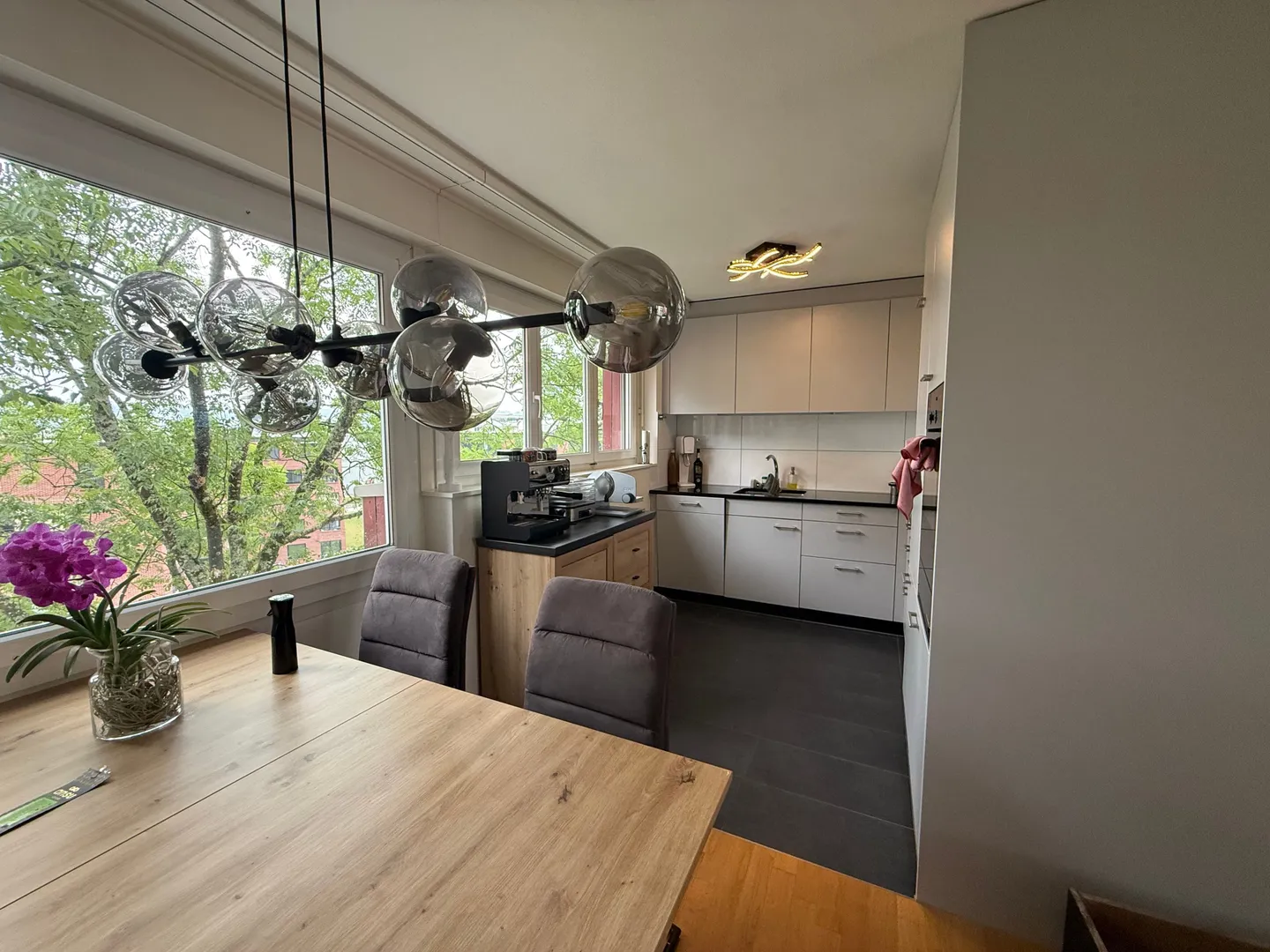 Appartement Charmant avec Balcon - Photo 5 sur 13