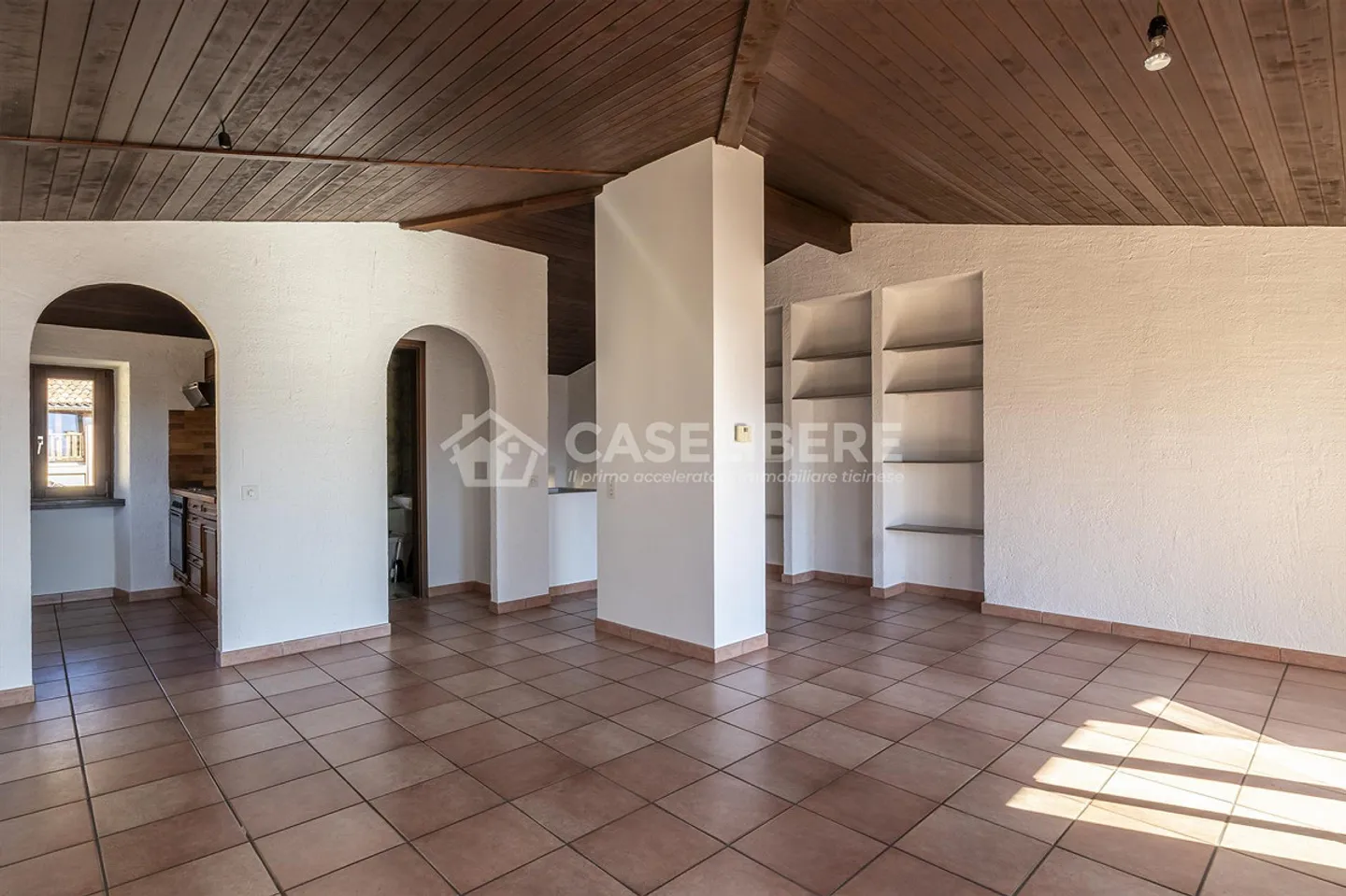 Nucleus House with Lake View in Neggio - Photo 18 of 23