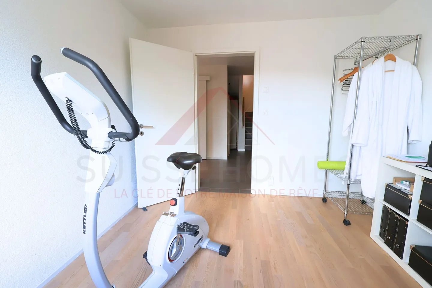 «L'art de vivre à Bassecourt - villa lumineuse avec jacuzzi et horizon ouvert sur la vallée» - Photo 10 sur 21