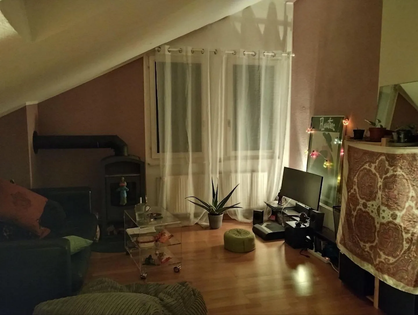 Maison Tiny unique de 2,5 pièces dans la verdure - Photo 3 sur 10