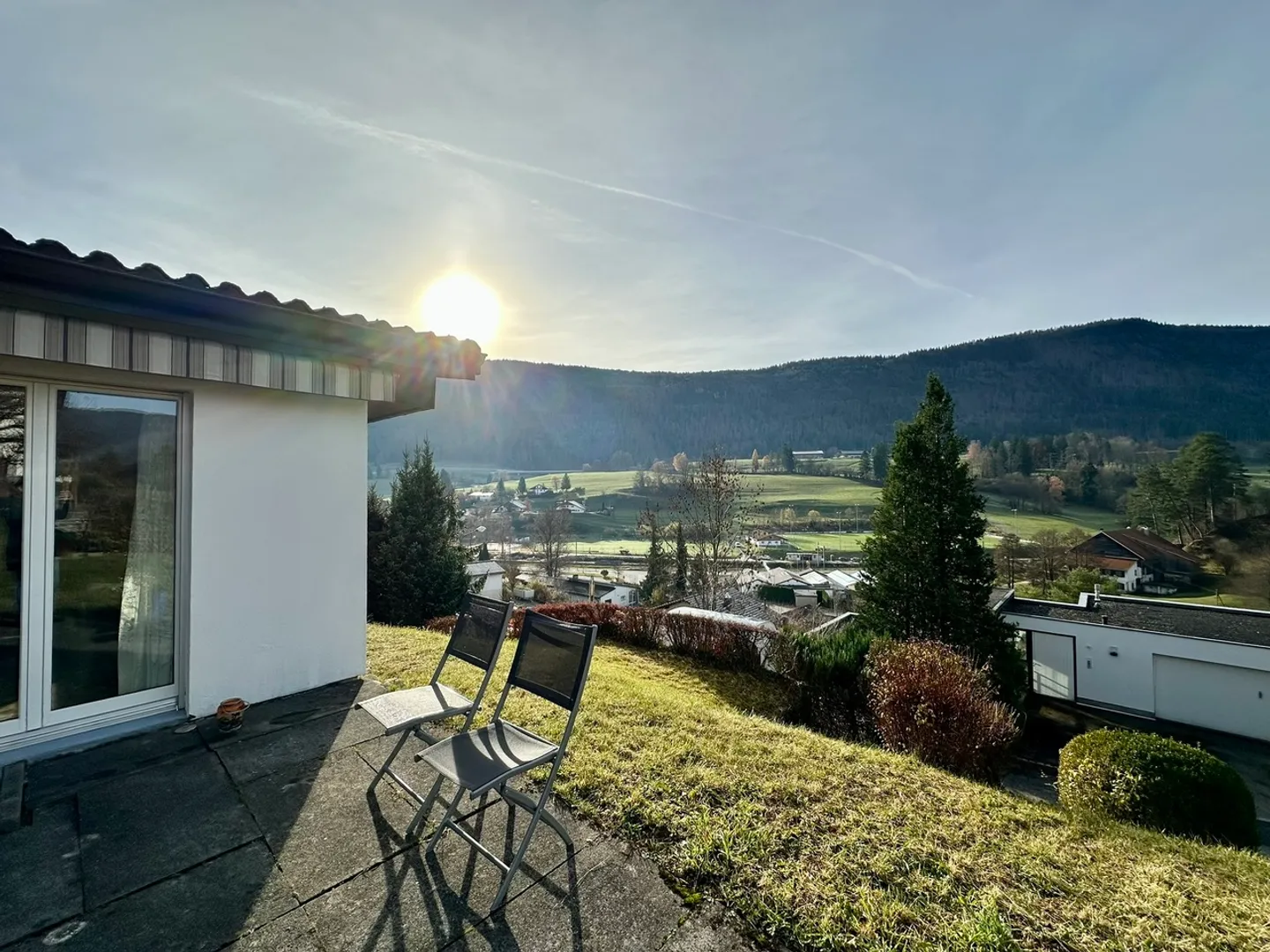 Family House - Photo 4 of 14