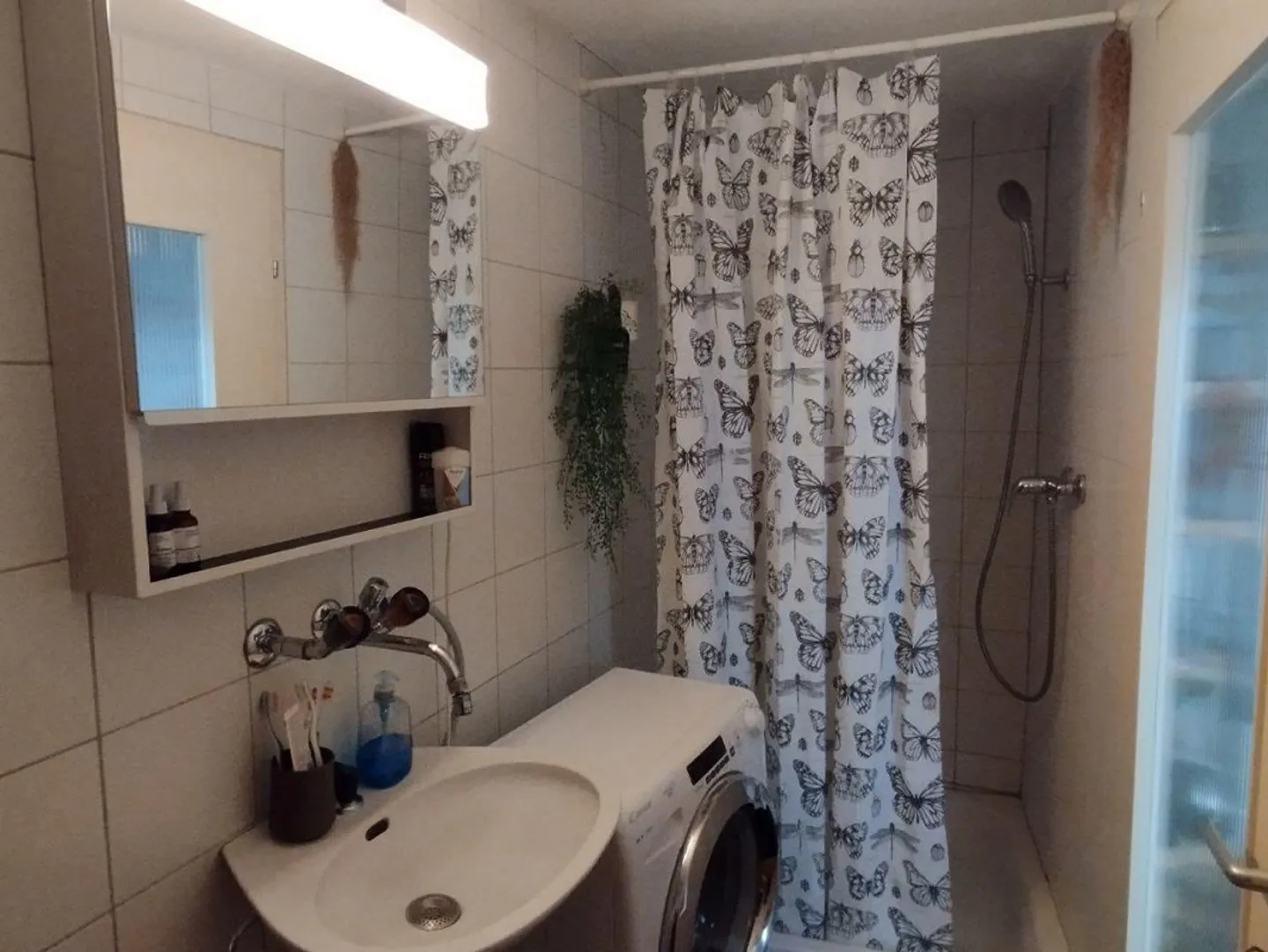 Maison Tiny unique de 2,5 pièces dans la verdure - Photo 5 sur 10