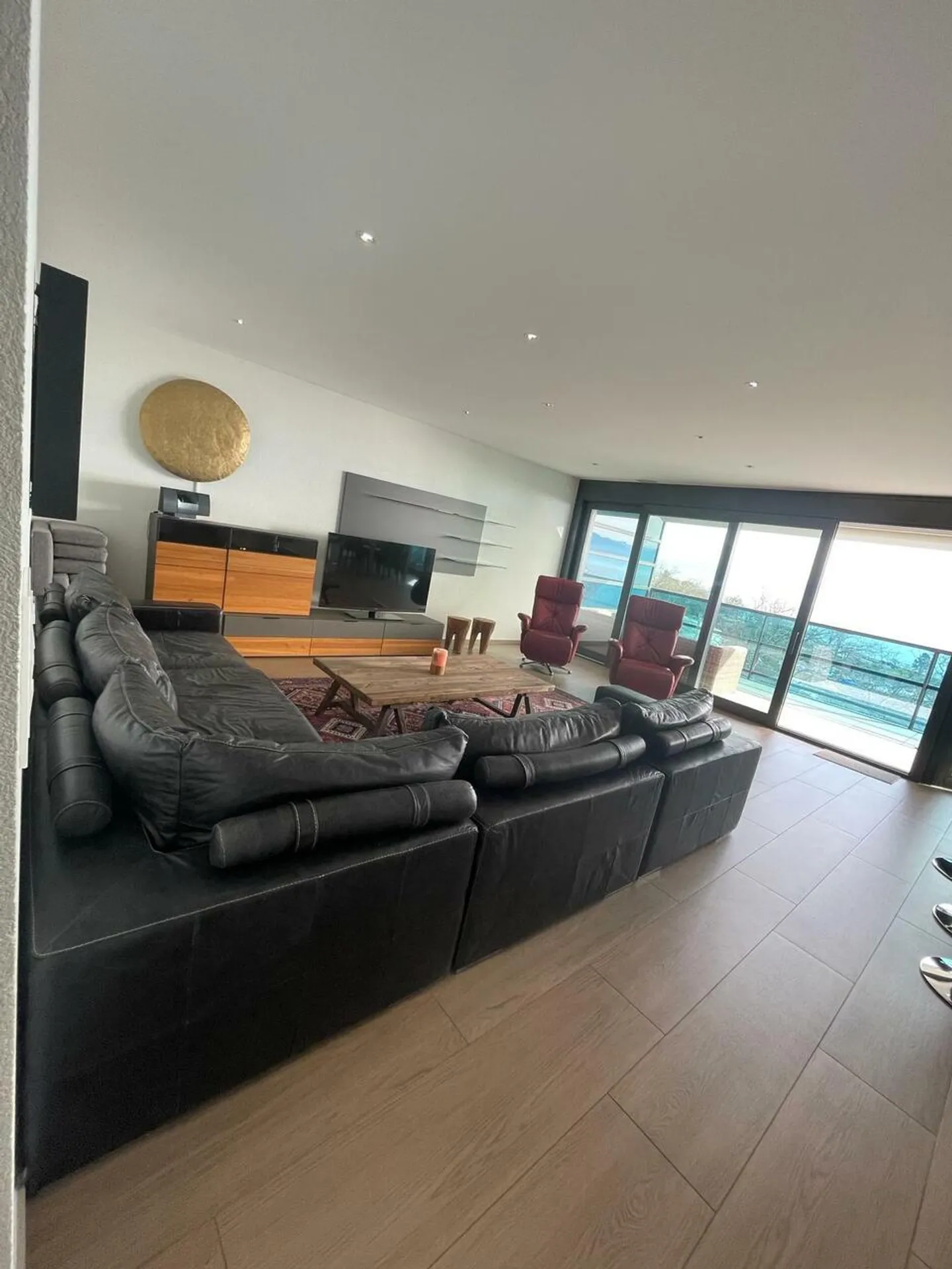 Appartement Éblouissant avec Terrasse - Photo 3 sur 11